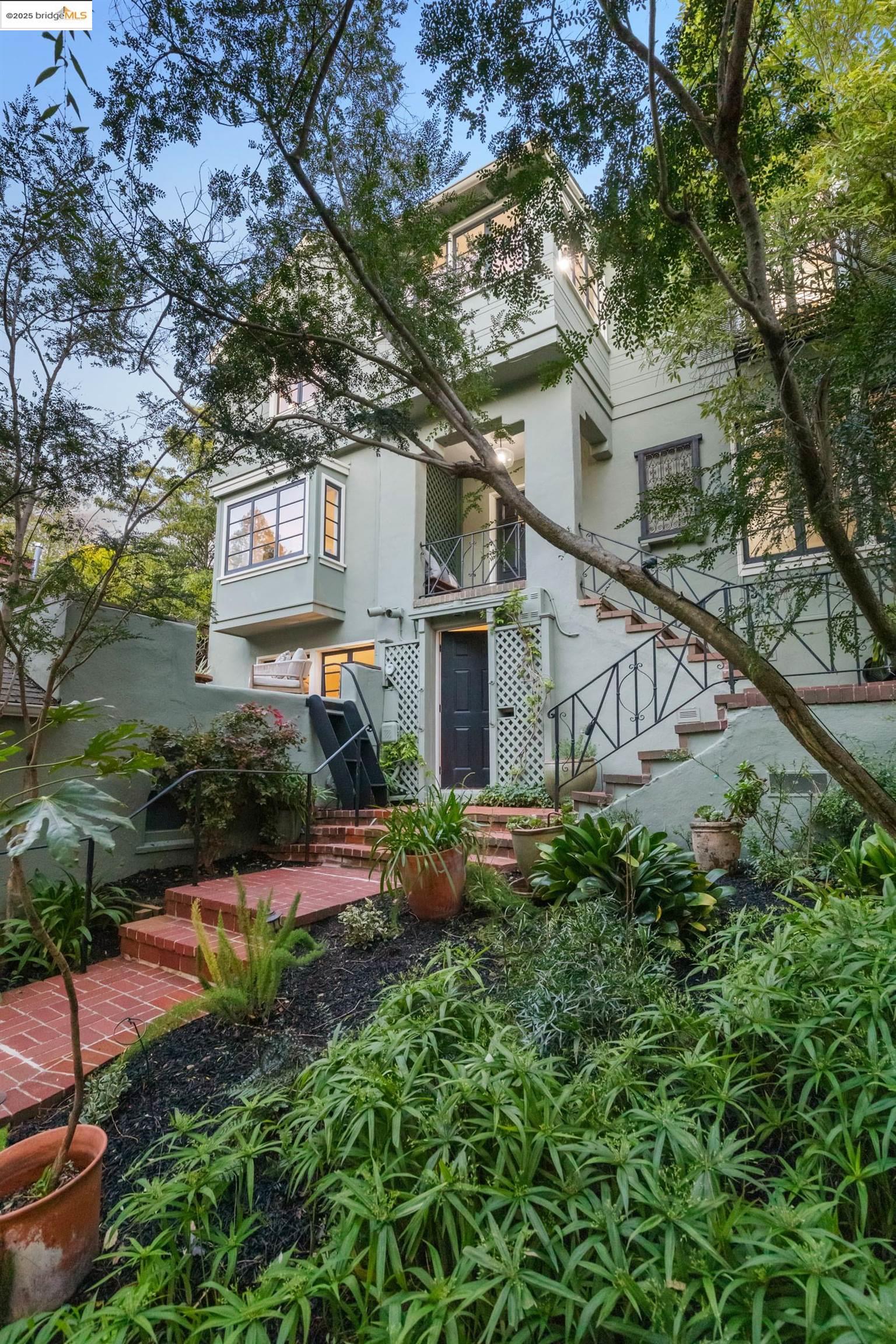 143 Arlington Ave