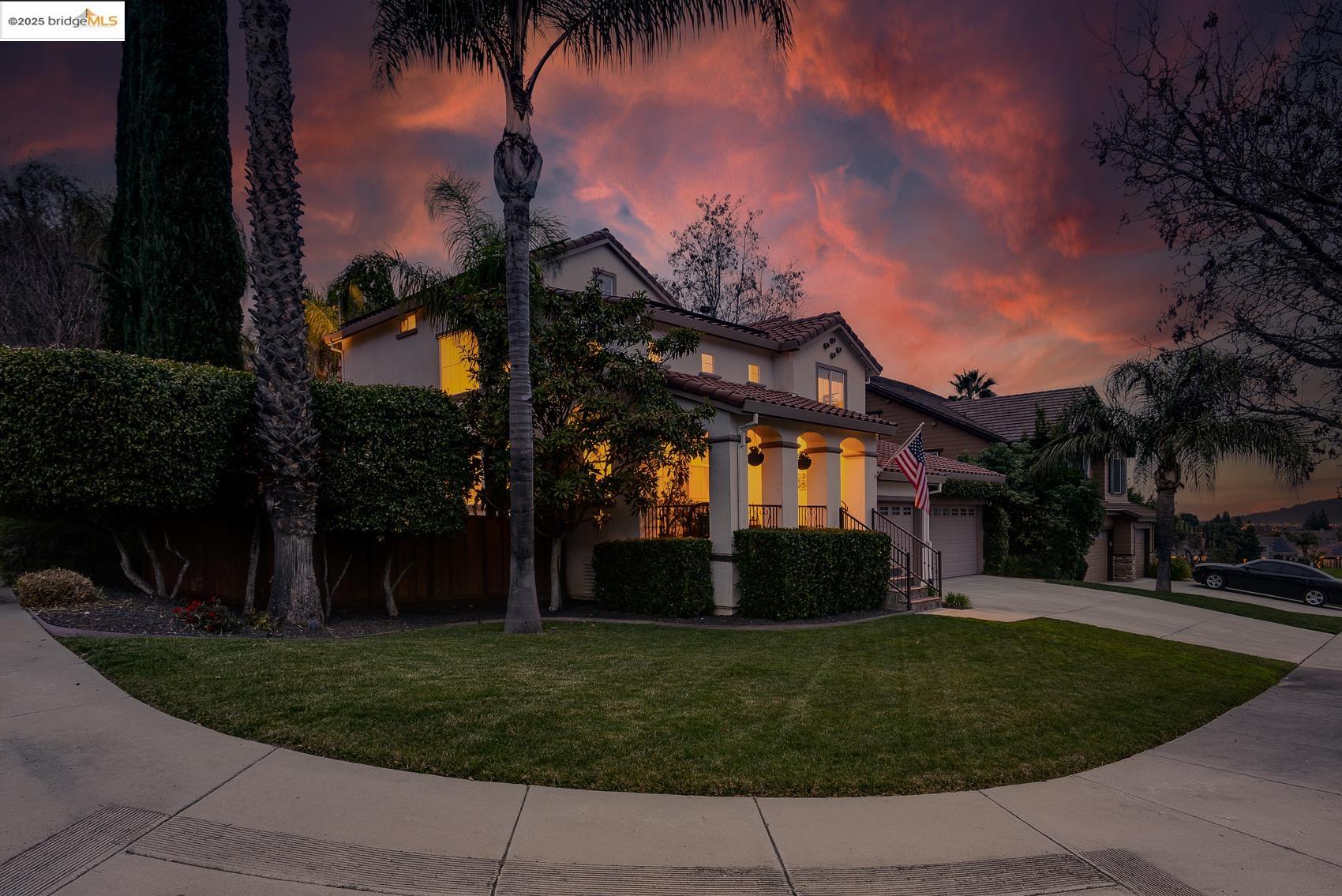 567 Thornhill Ln