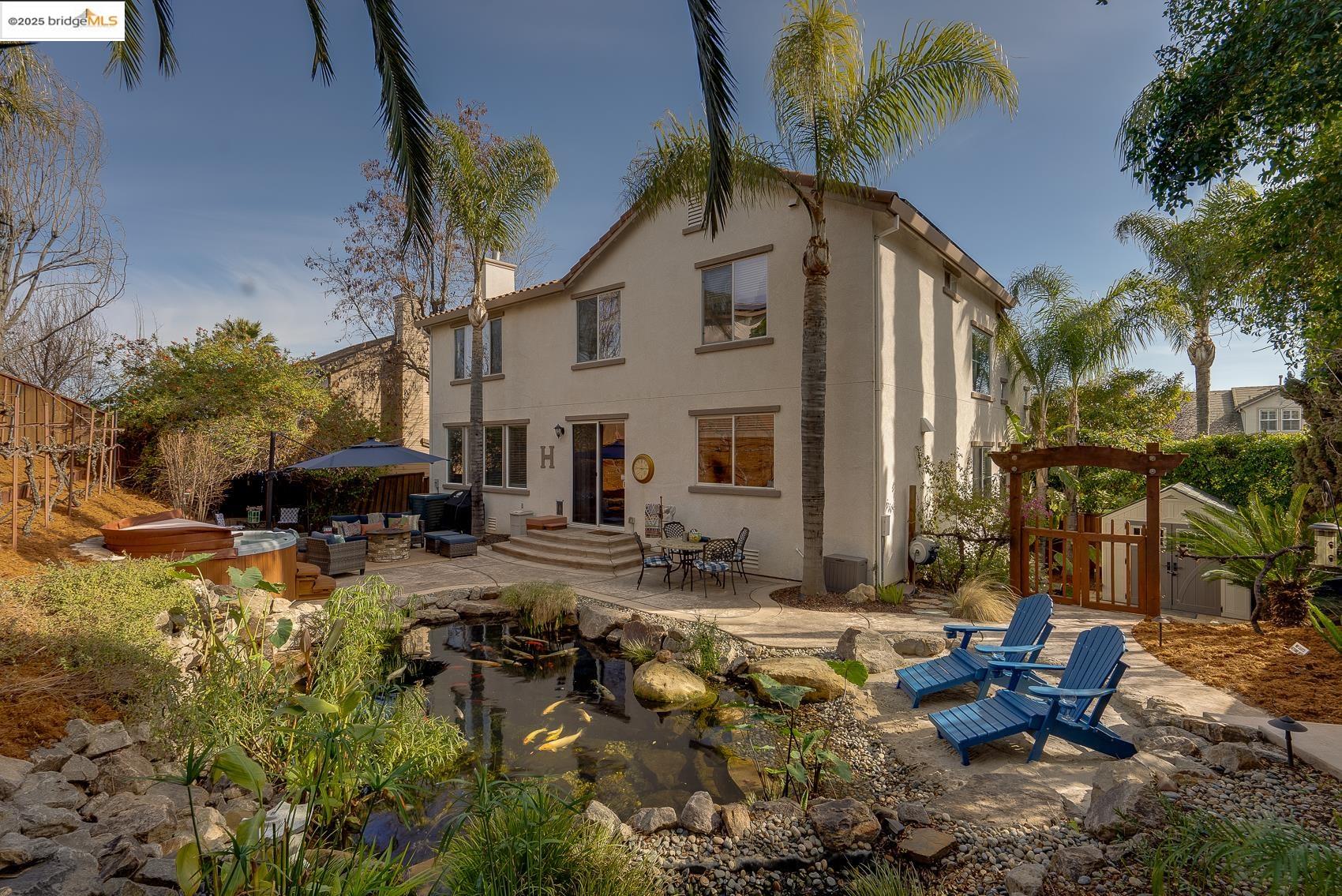 567 Thornhill Ln