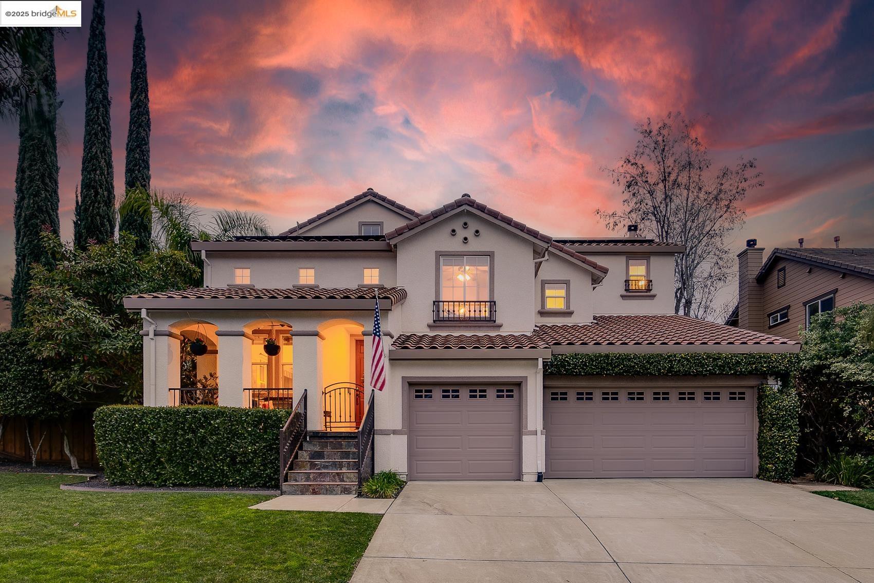 567 Thornhill Ln
