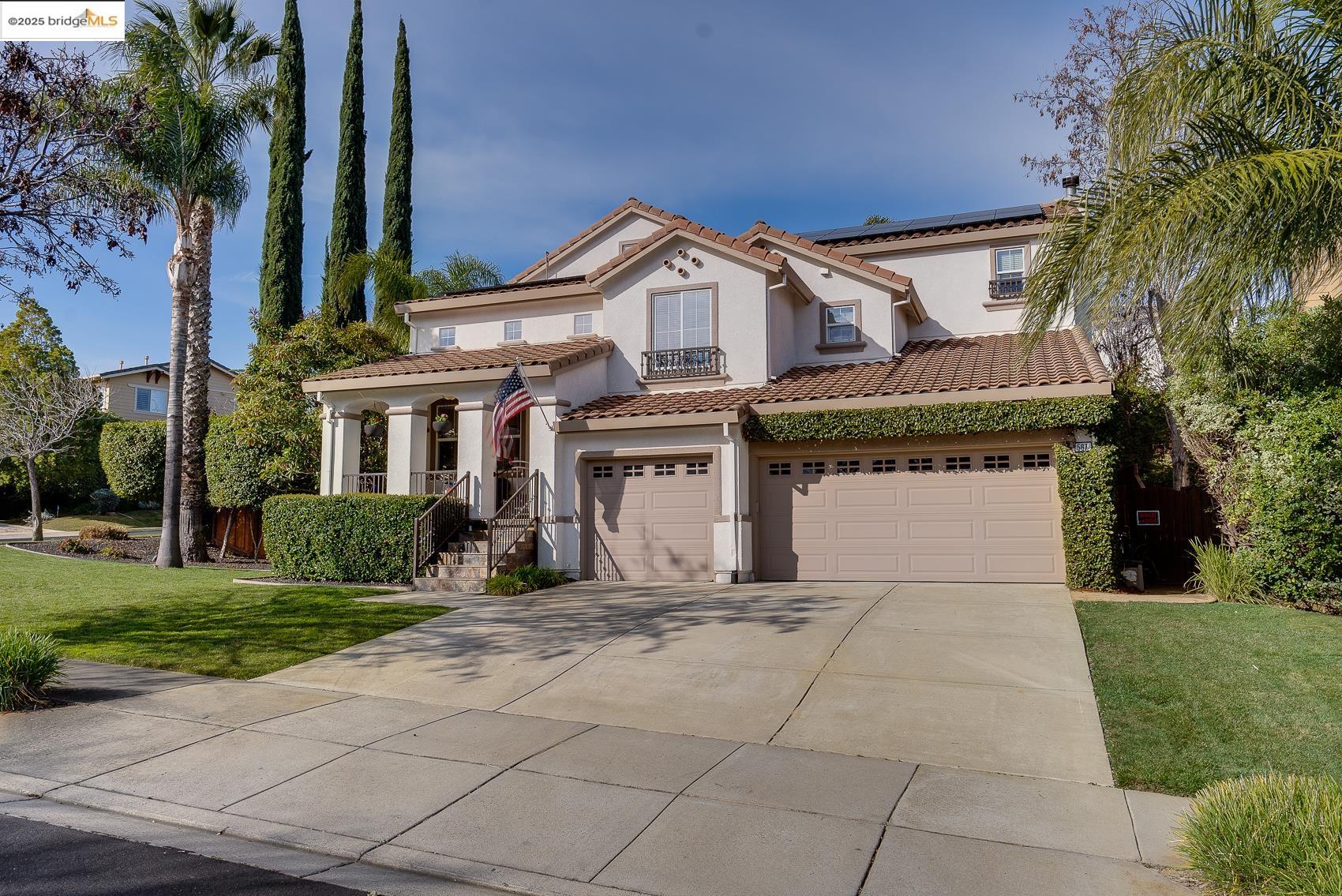 567 Thornhill Ln