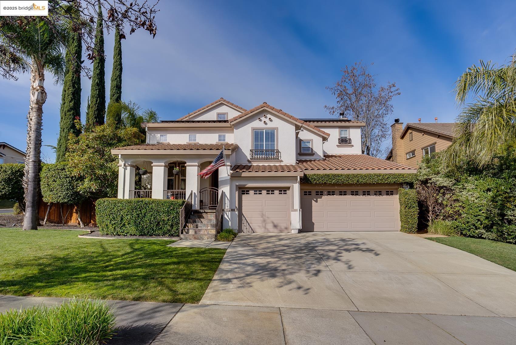 567 Thornhill Ln