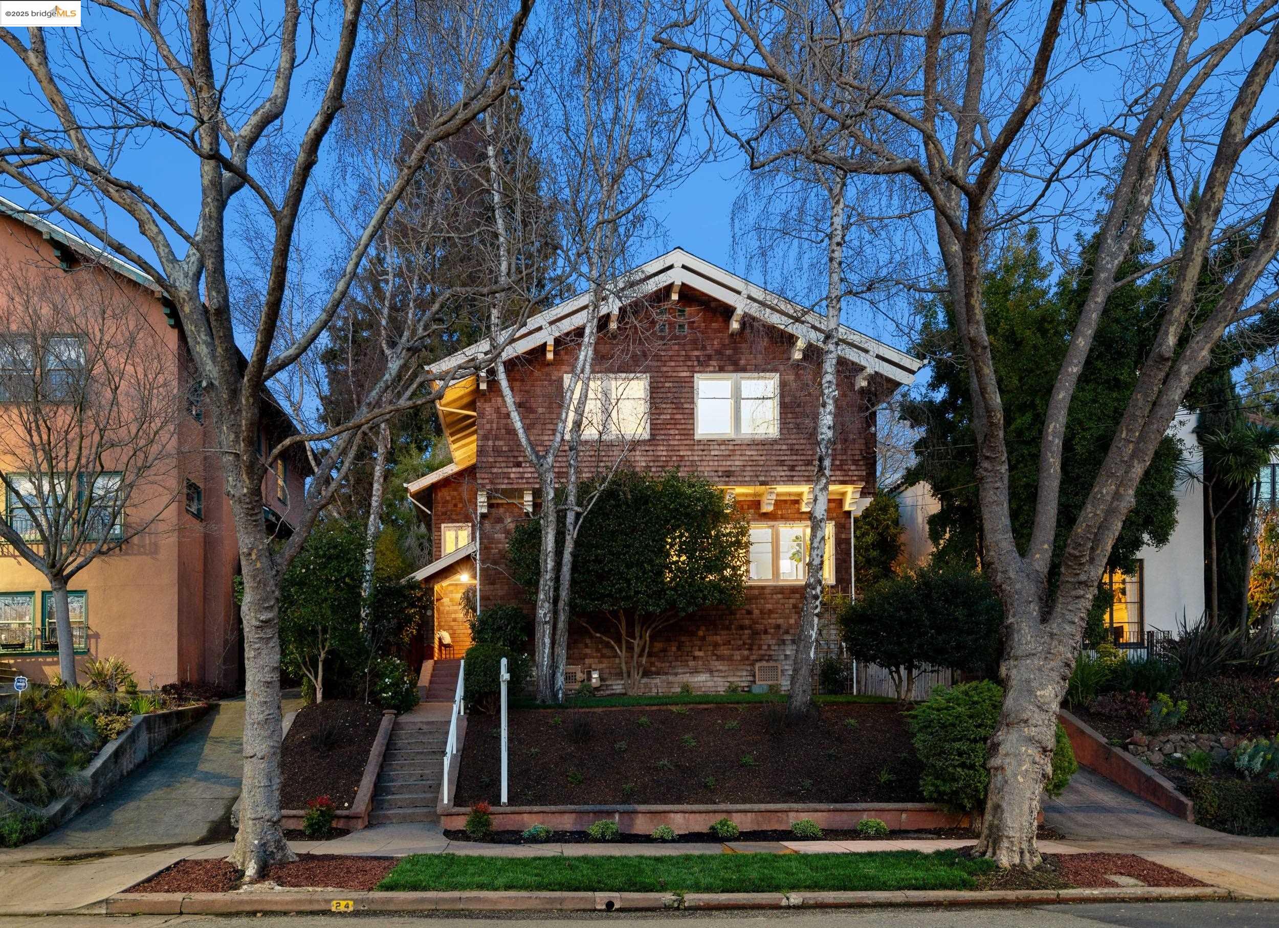 24 Bonita Ave