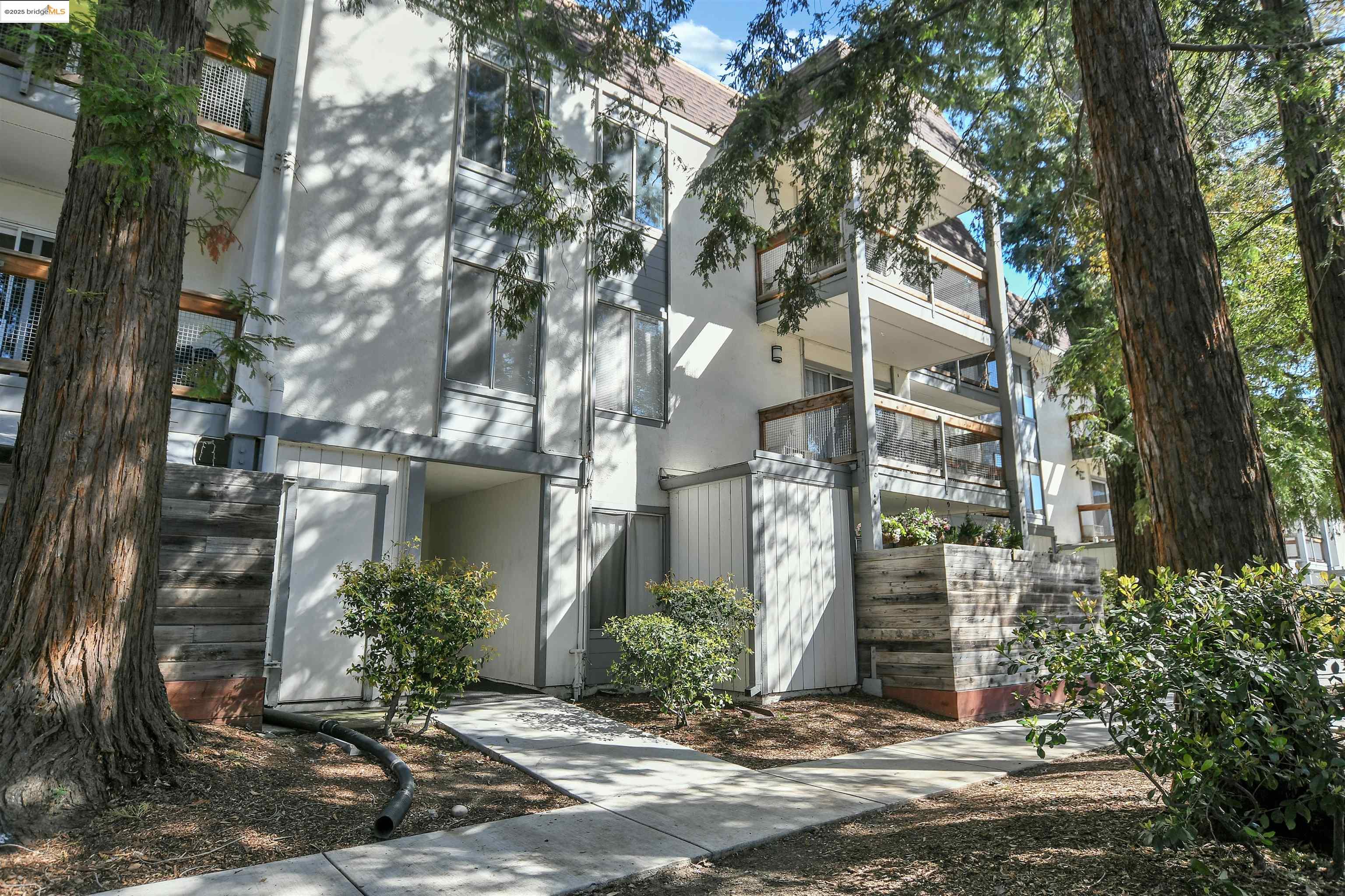 4081 Clayton Rd # 329