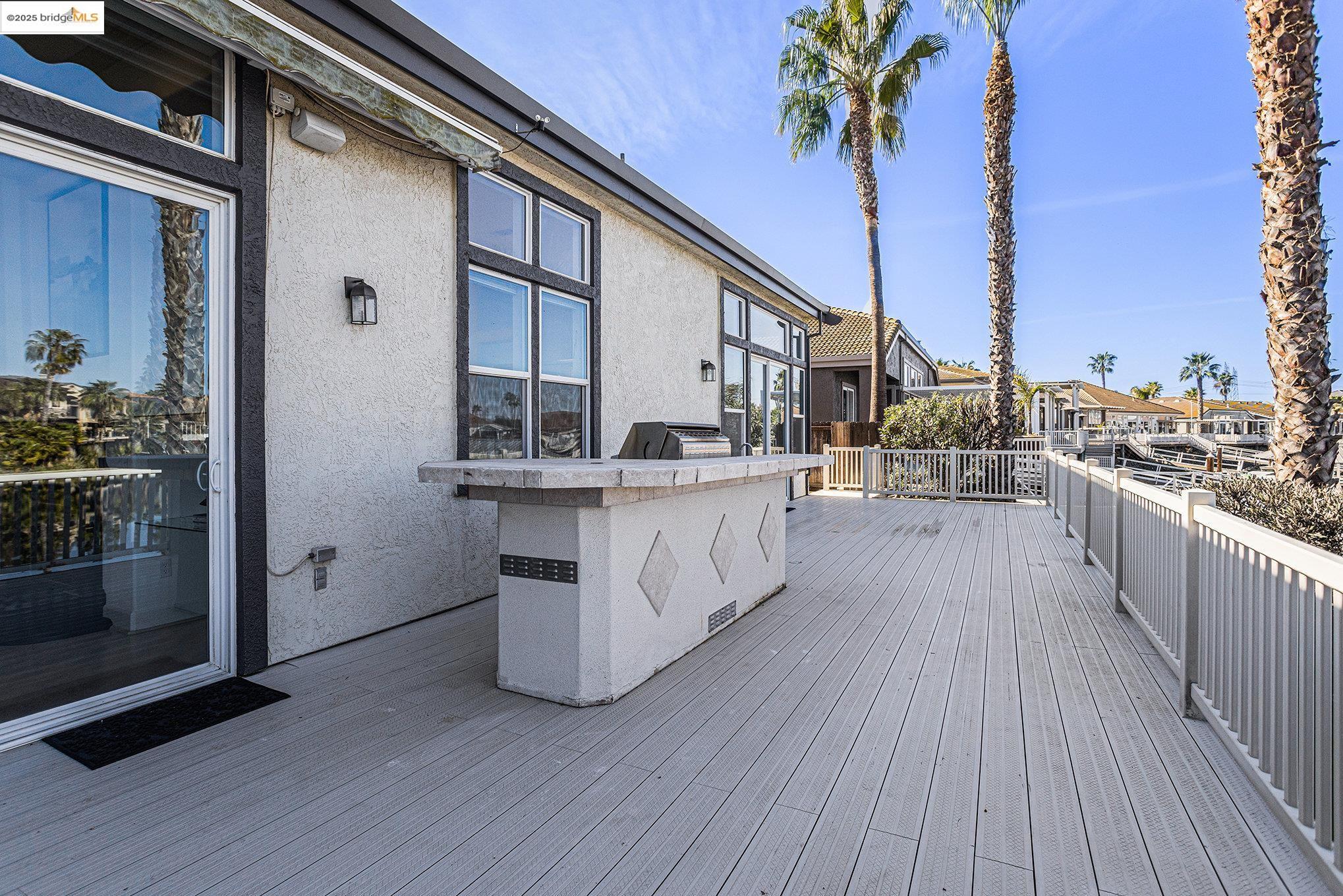 3941 Lighthouse Place