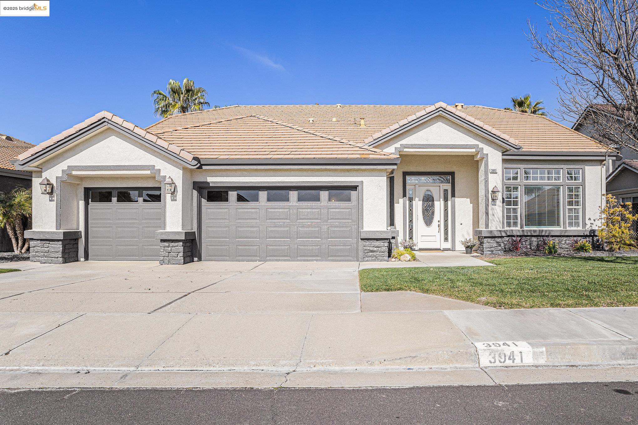 3941 Lighthouse Place