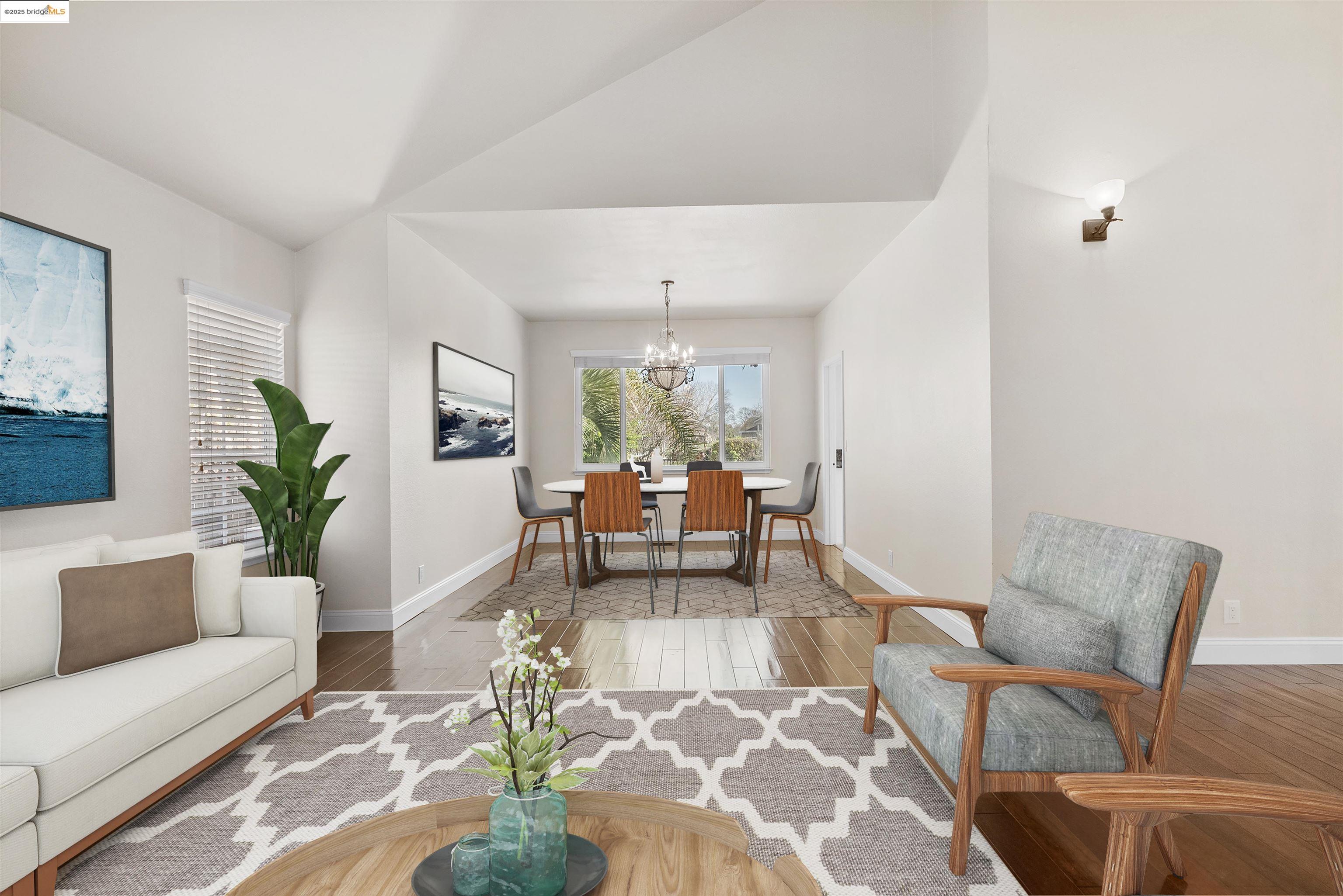 2215 Colonial Ct