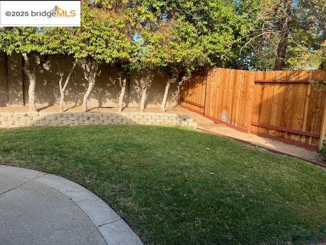320 W Ruby St