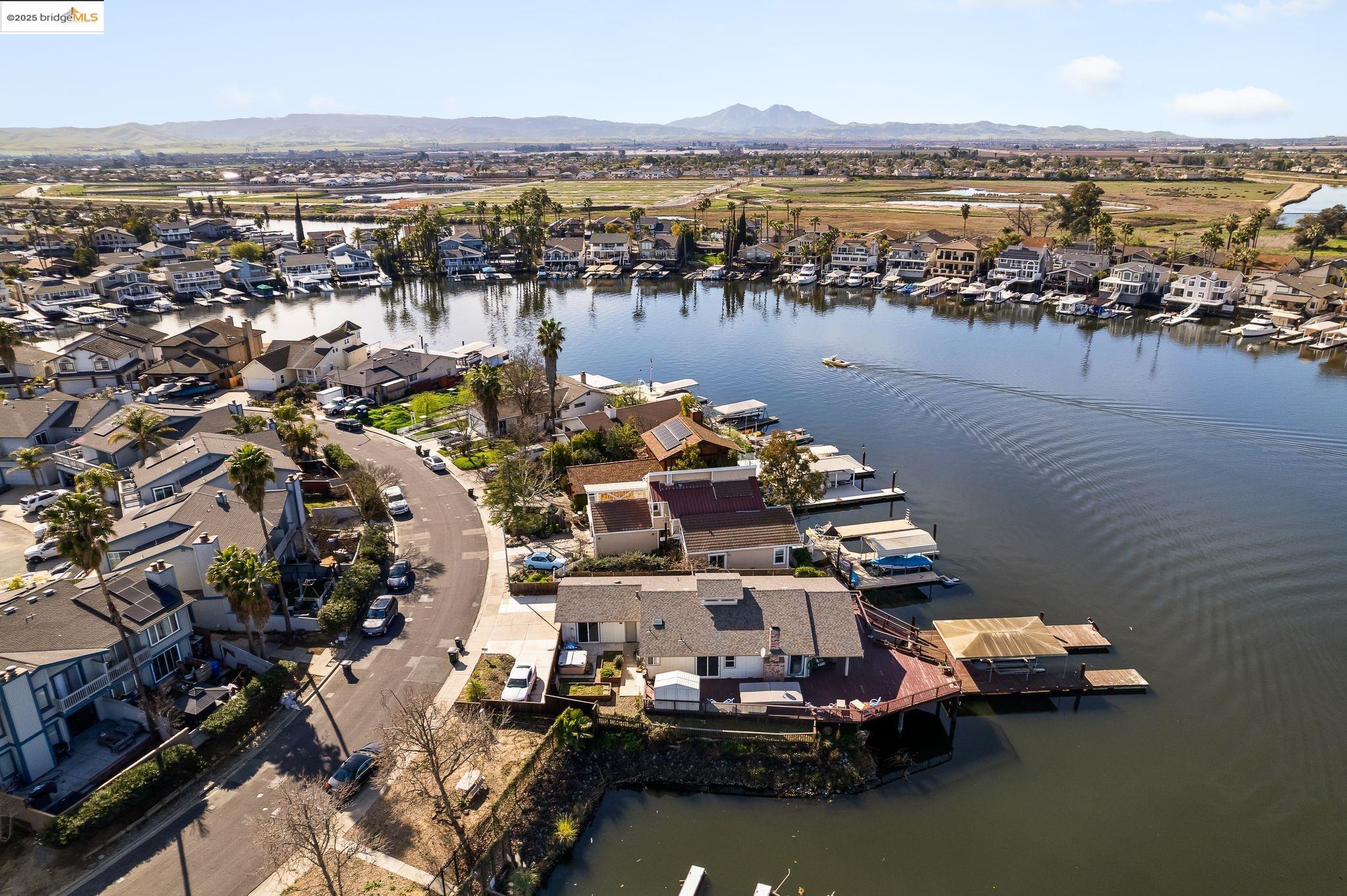 926 Lido Cir