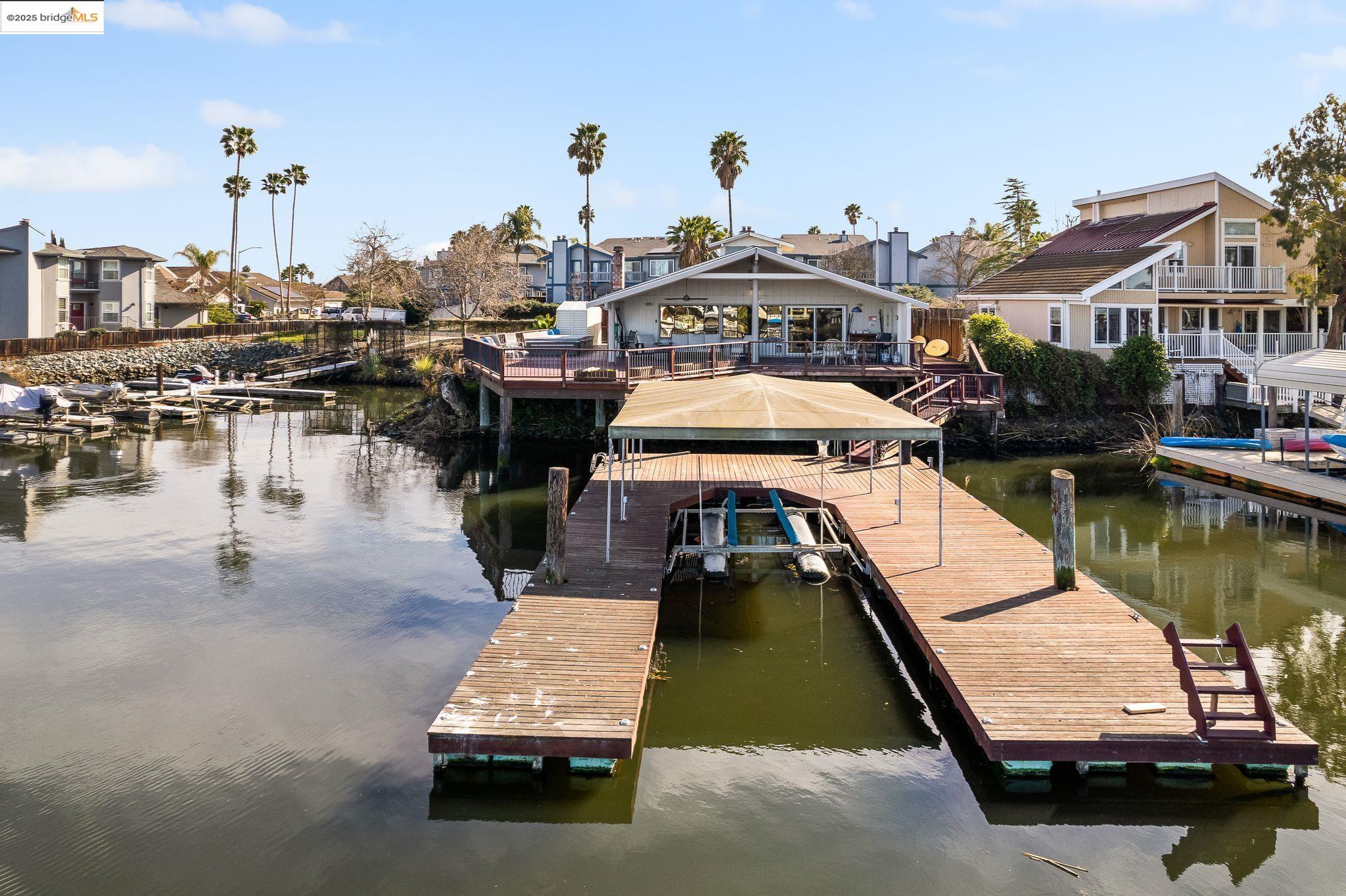 926 Lido Cir