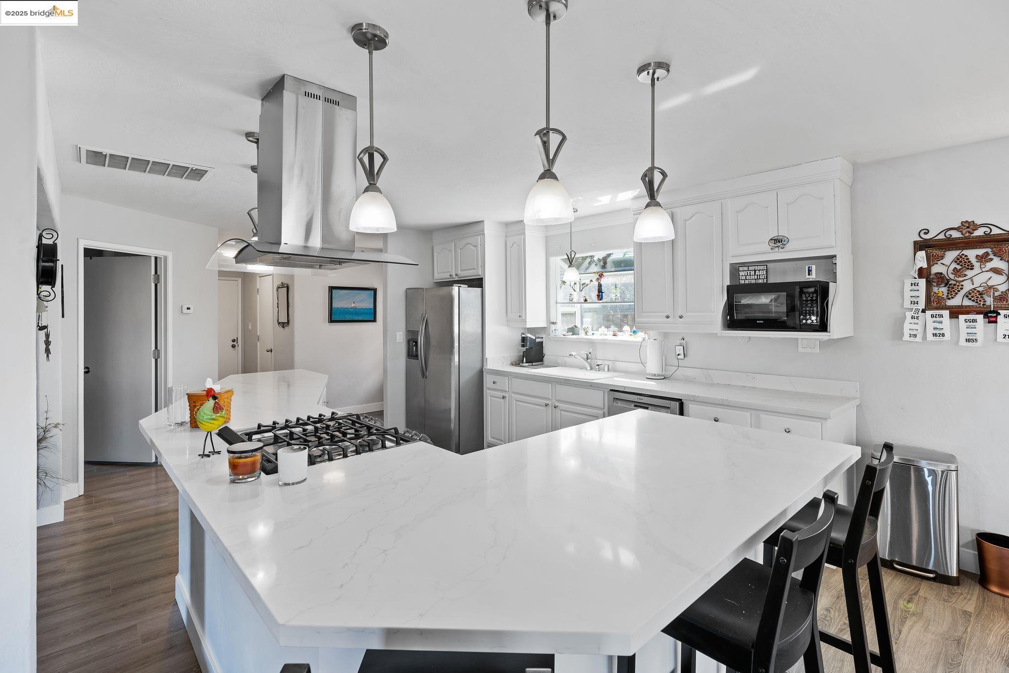 926 Lido Cir