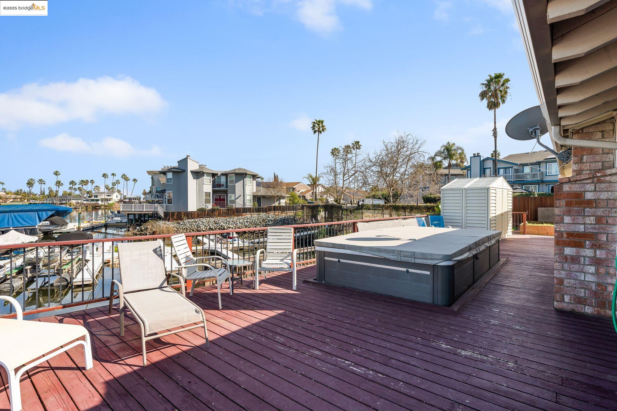 926 Lido Cir