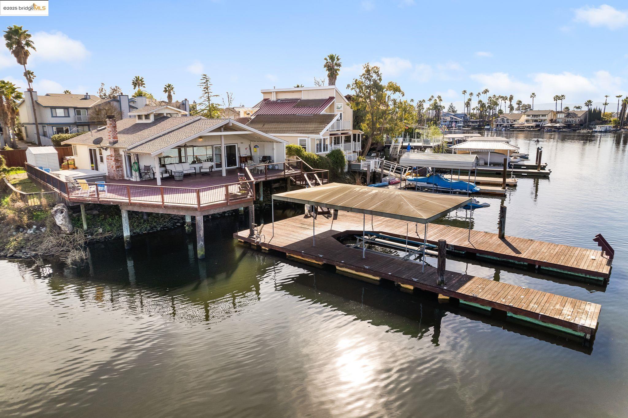 926 Lido Cir