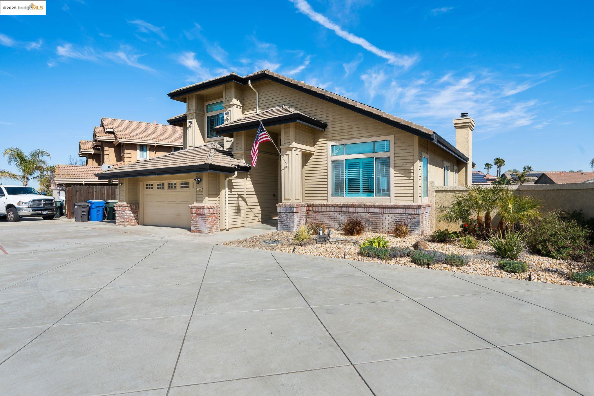 2199 Newport Dr