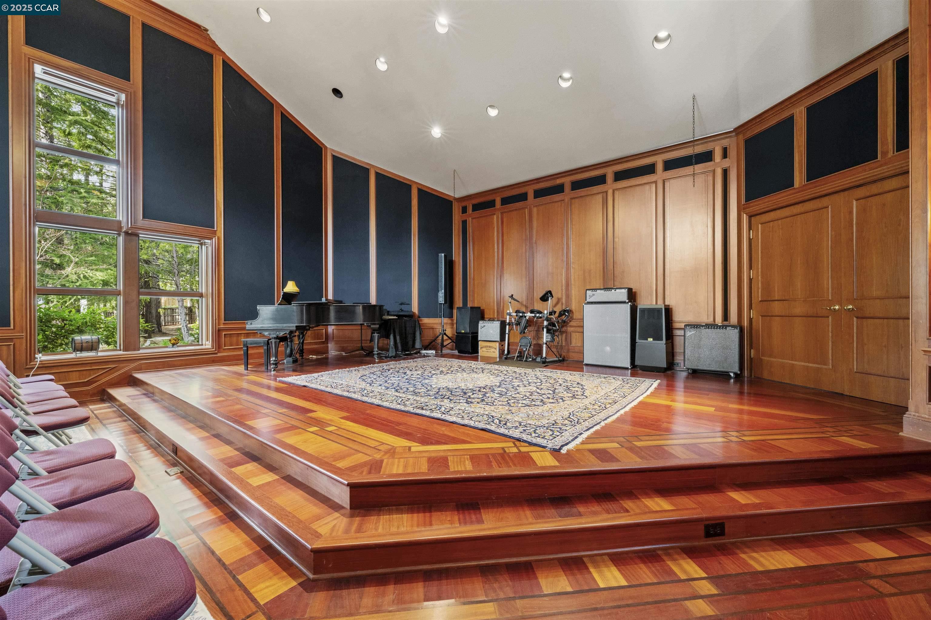11417 Red Dog Rd
