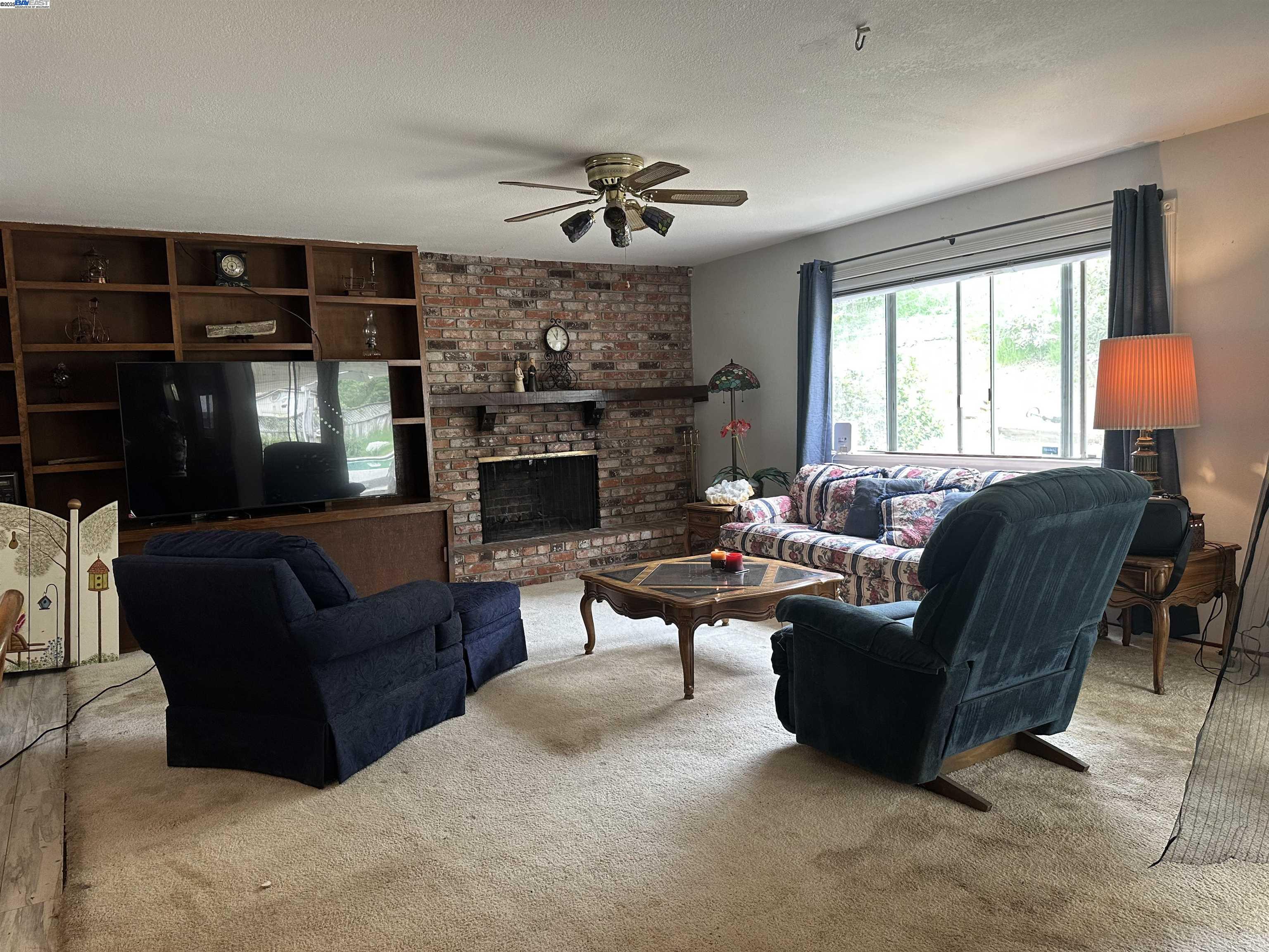 140 Nanimo Ct