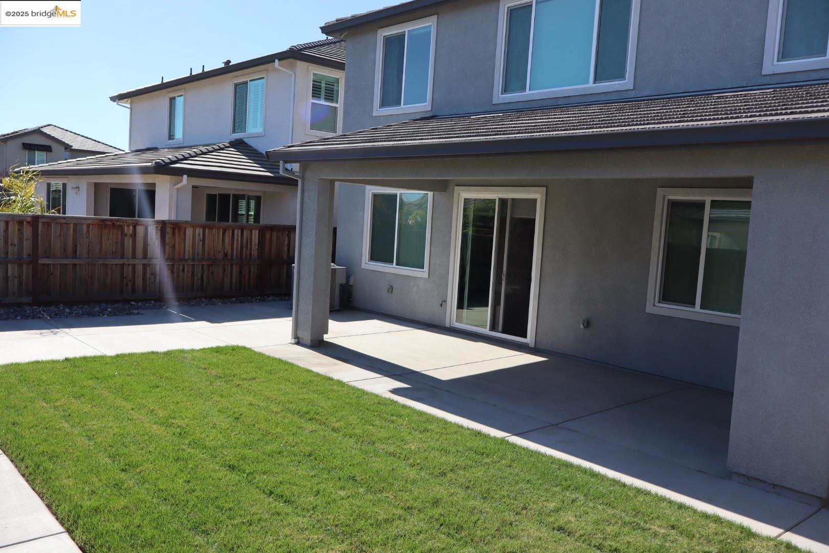 16214 Sculptor Ave