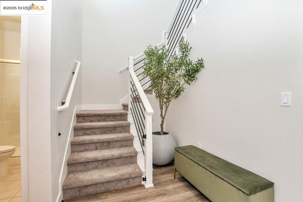 16214 Sculptor Ave