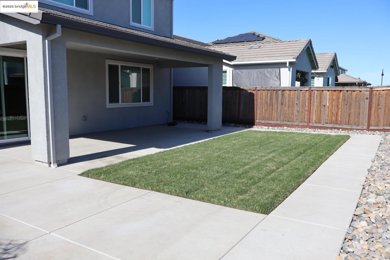 16214 Sculptor Ave