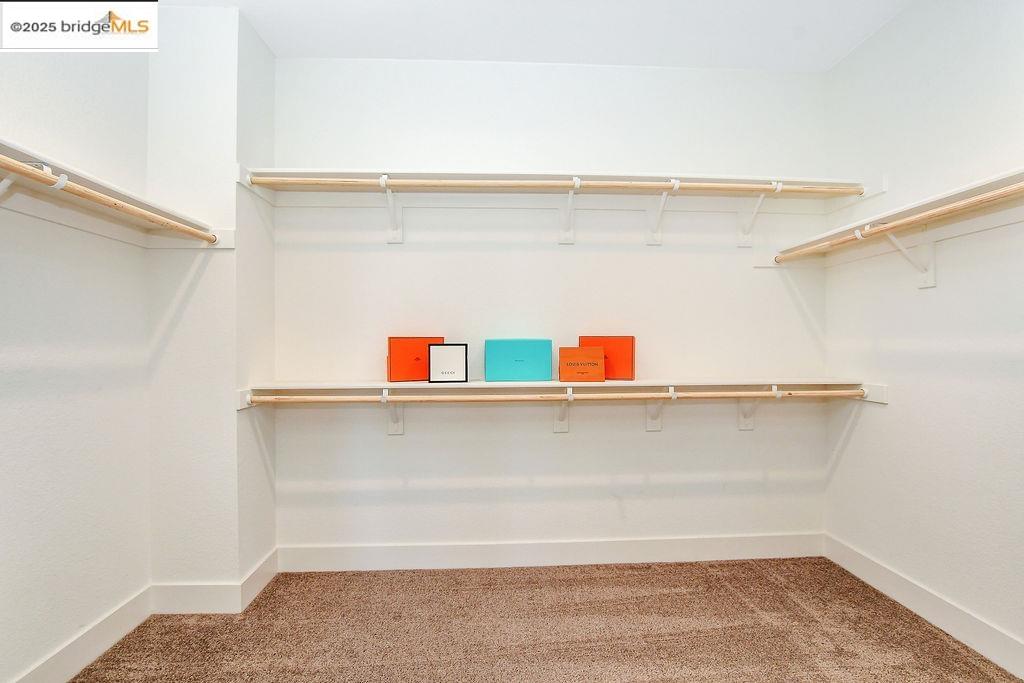 16214 Sculptor Ave