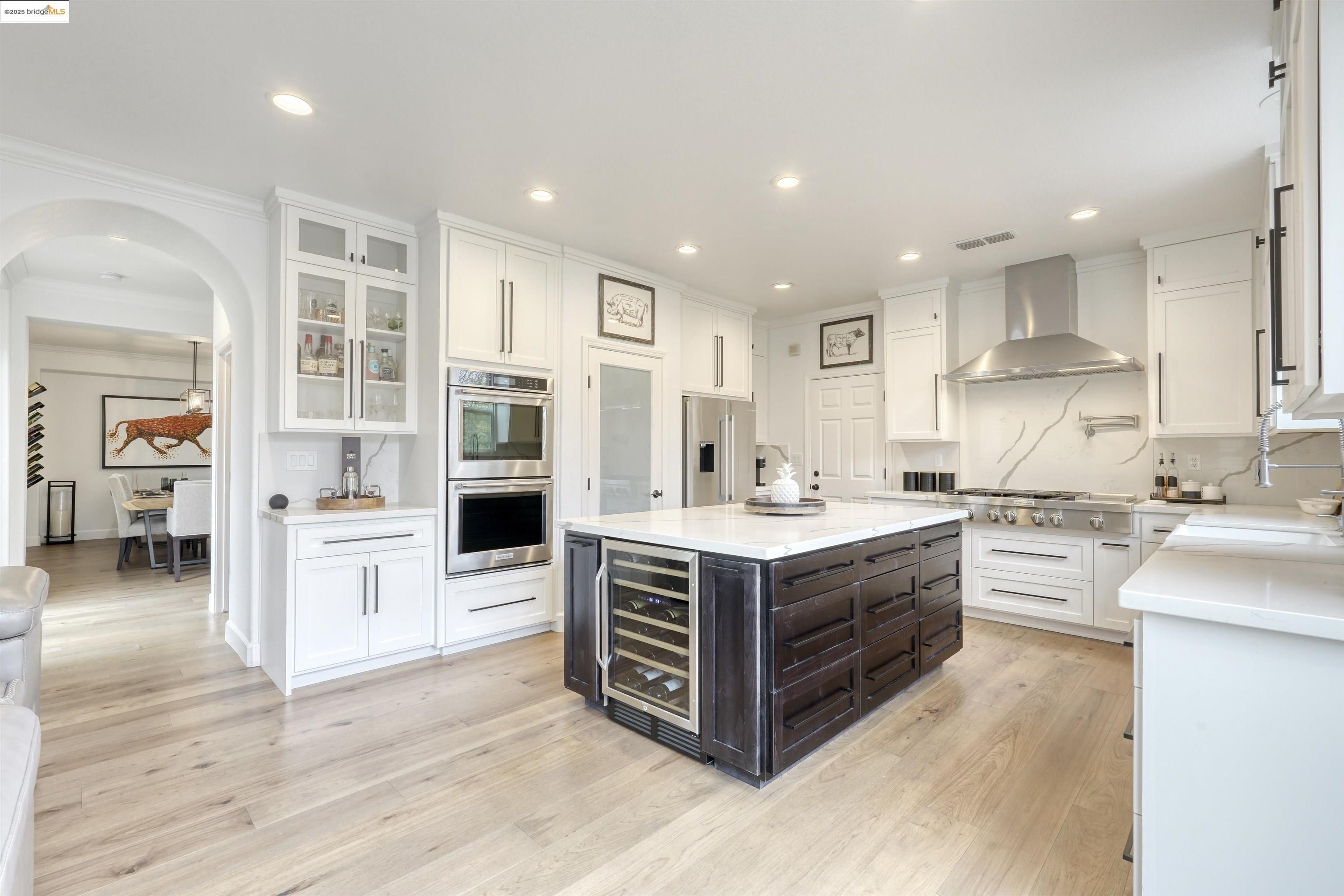 814 Vanderbilt Ct