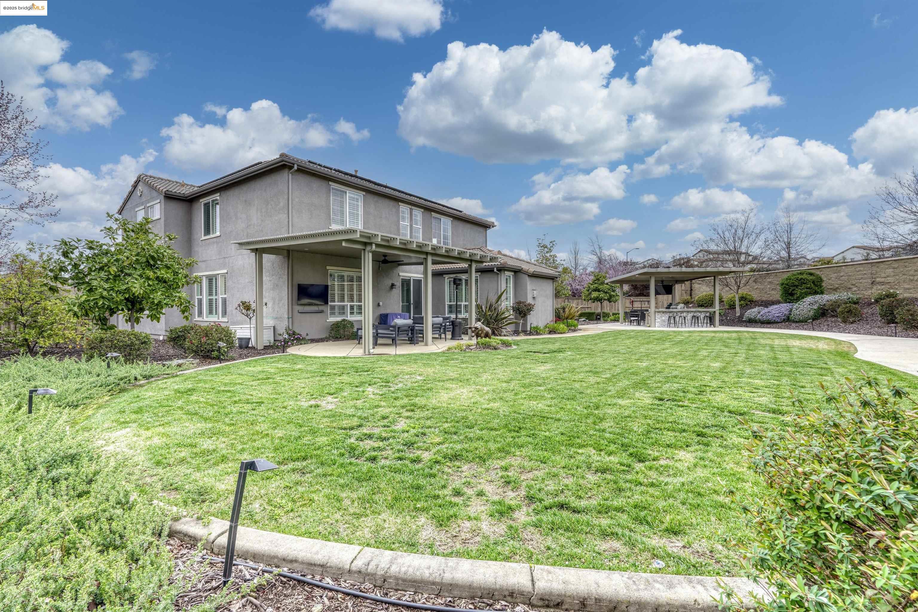814 Vanderbilt Ct