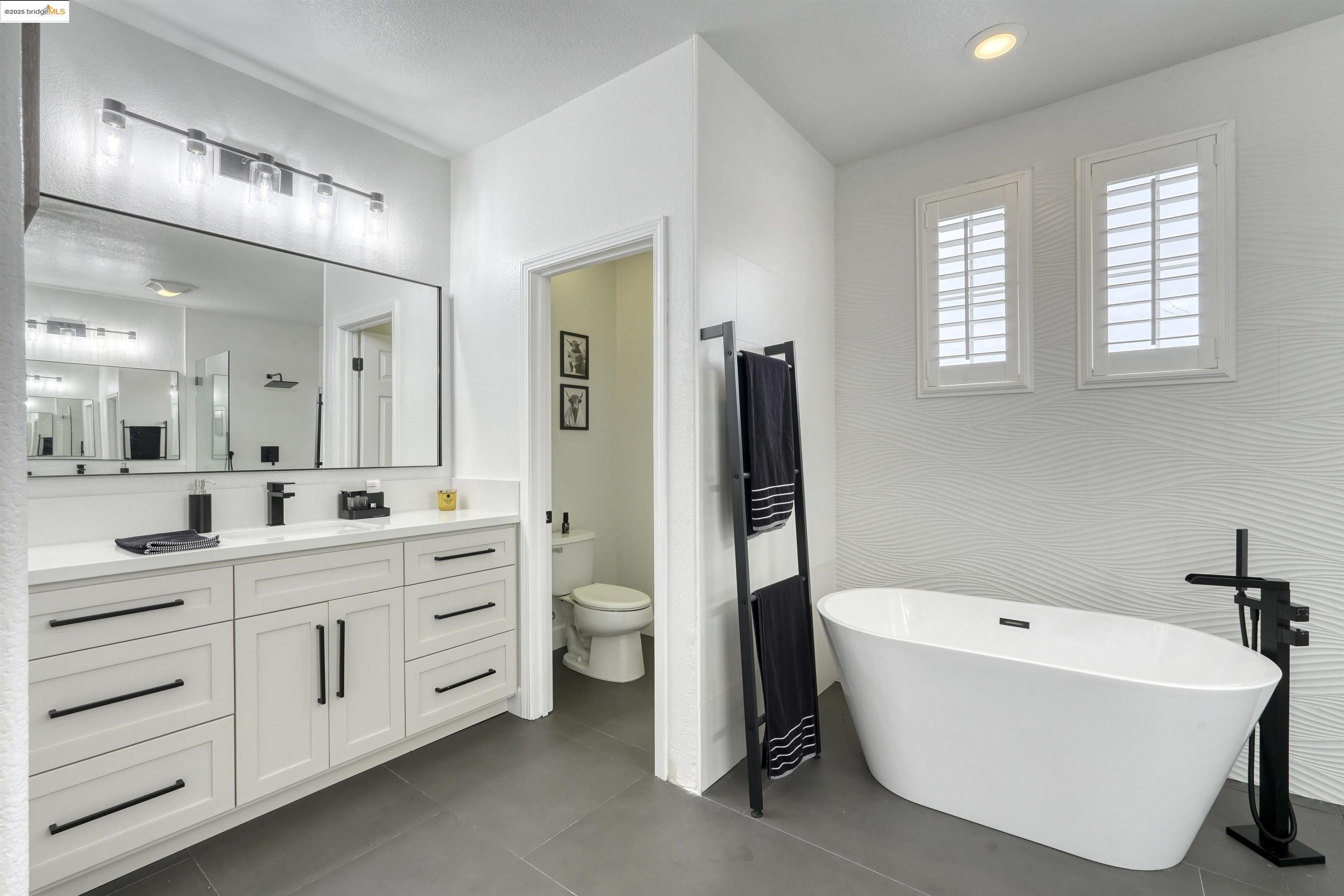 814 Vanderbilt Ct