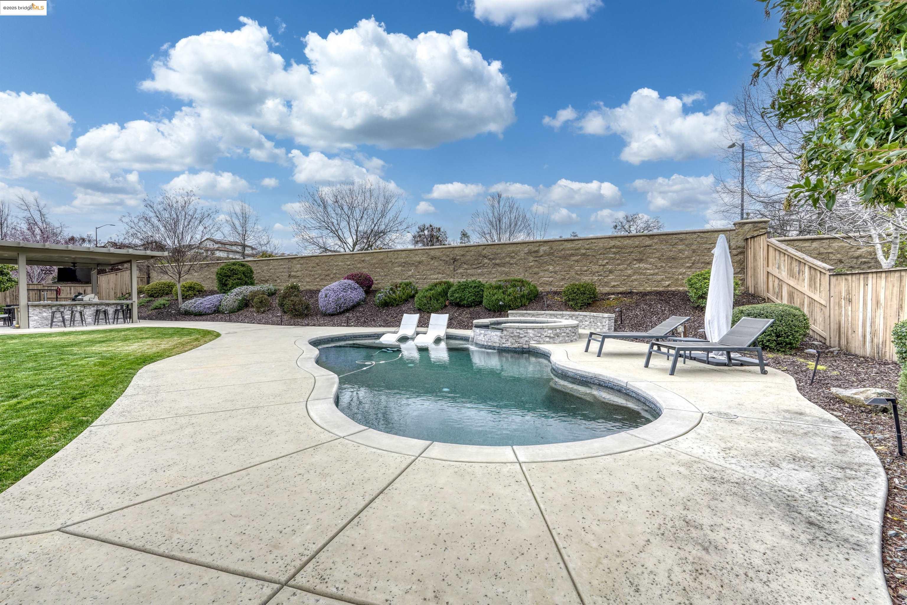 814 Vanderbilt Ct