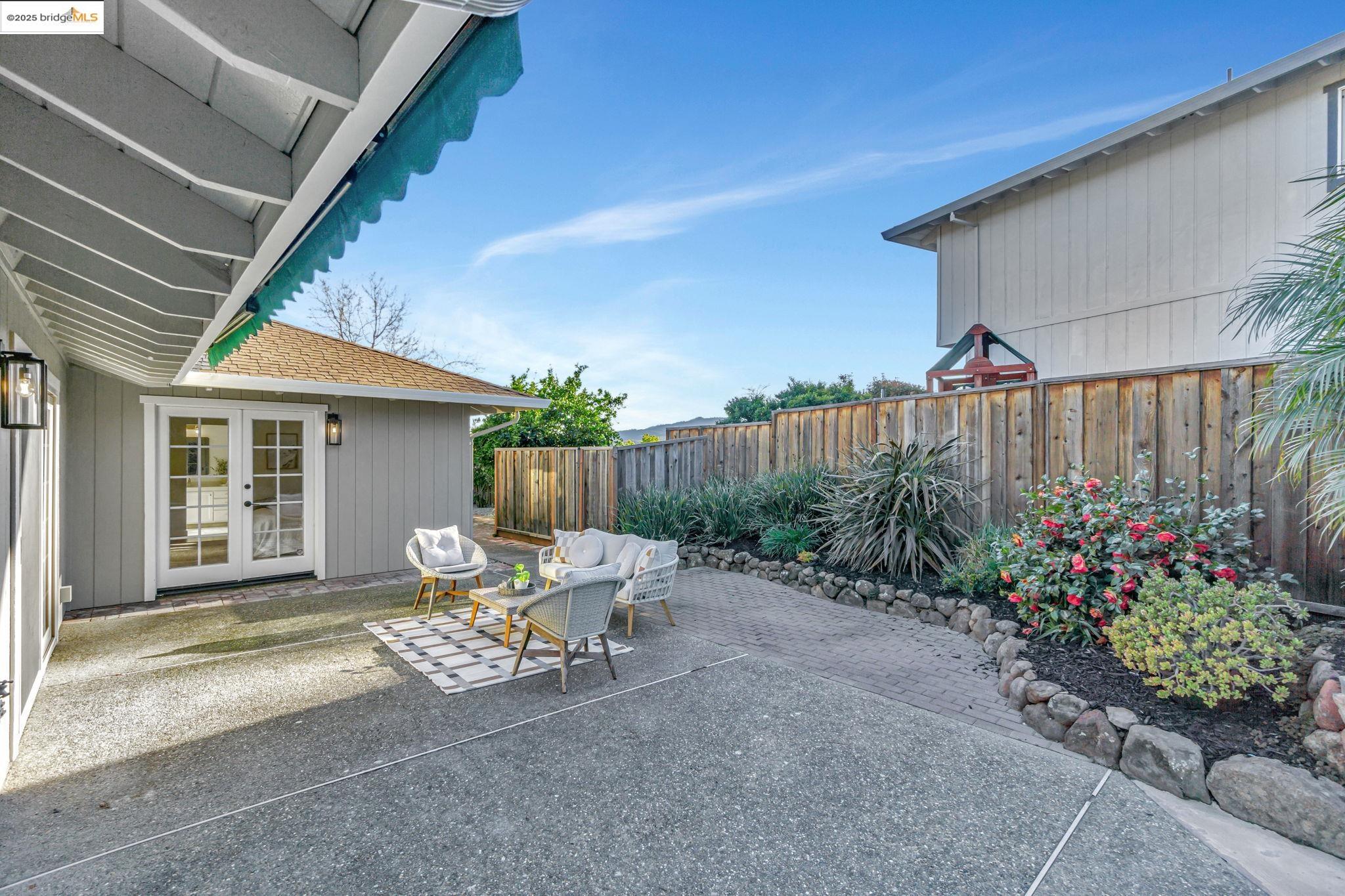 1447 Parkhaven Dr