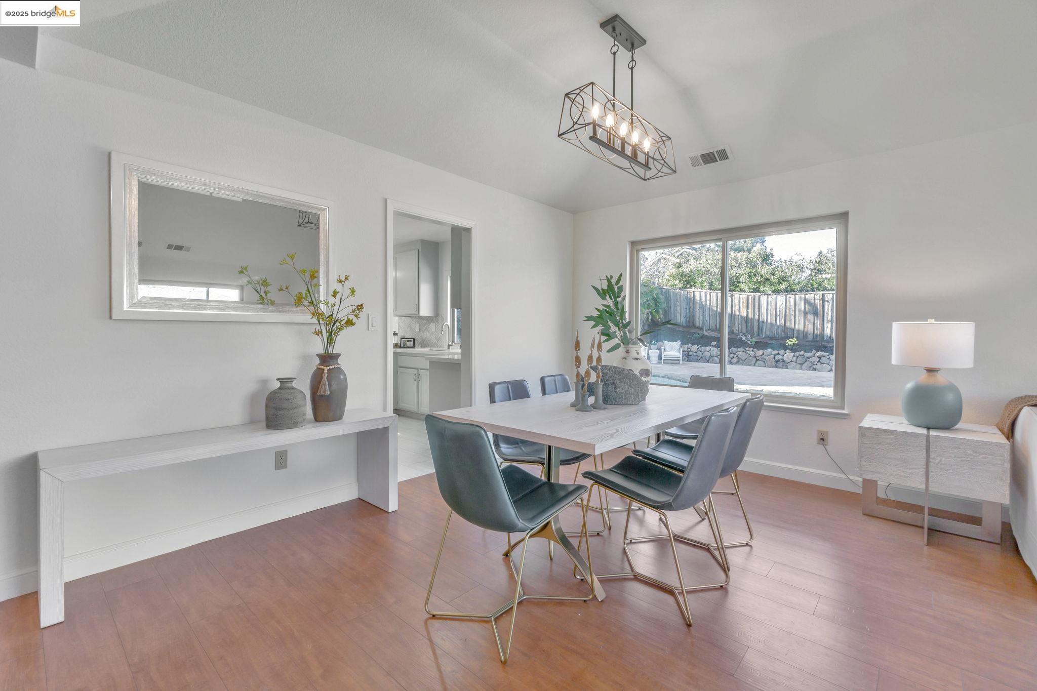 1447 Parkhaven Dr