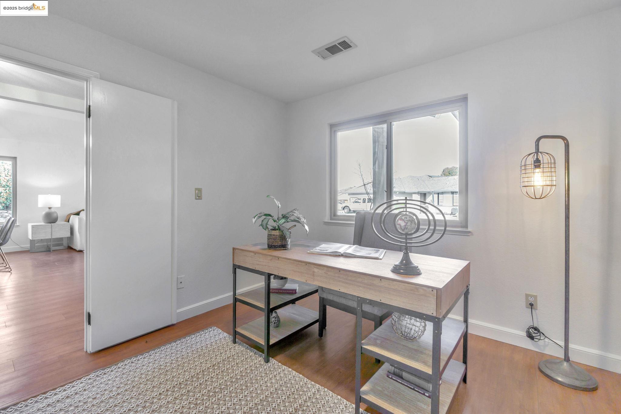 1447 Parkhaven Dr