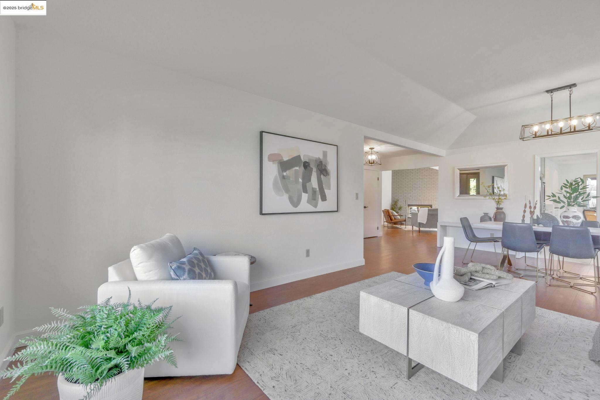 1447 Parkhaven Dr