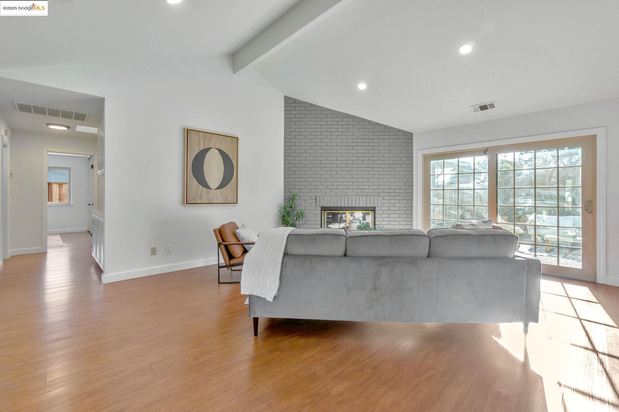 1447 Parkhaven Dr