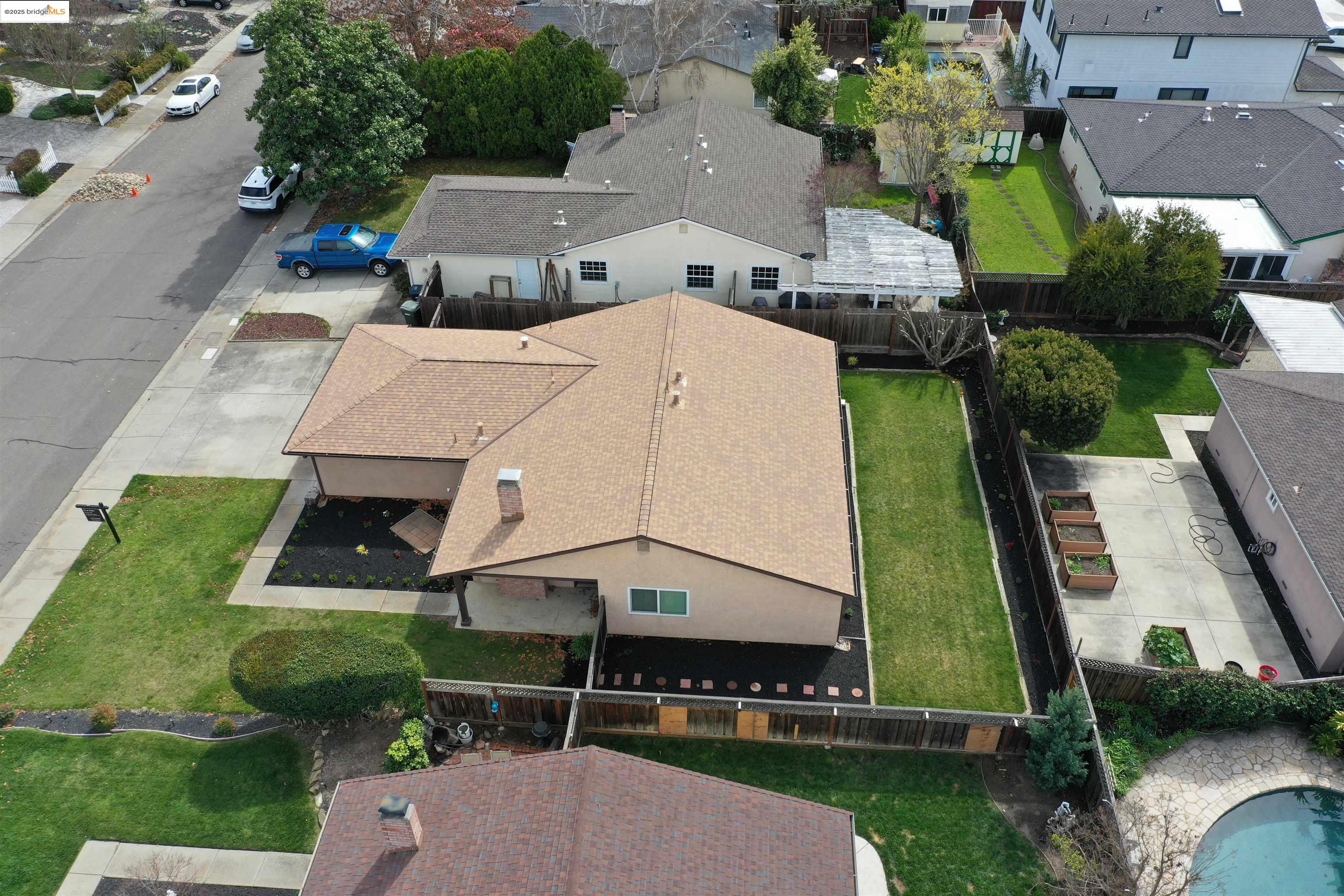 557 Debra St
