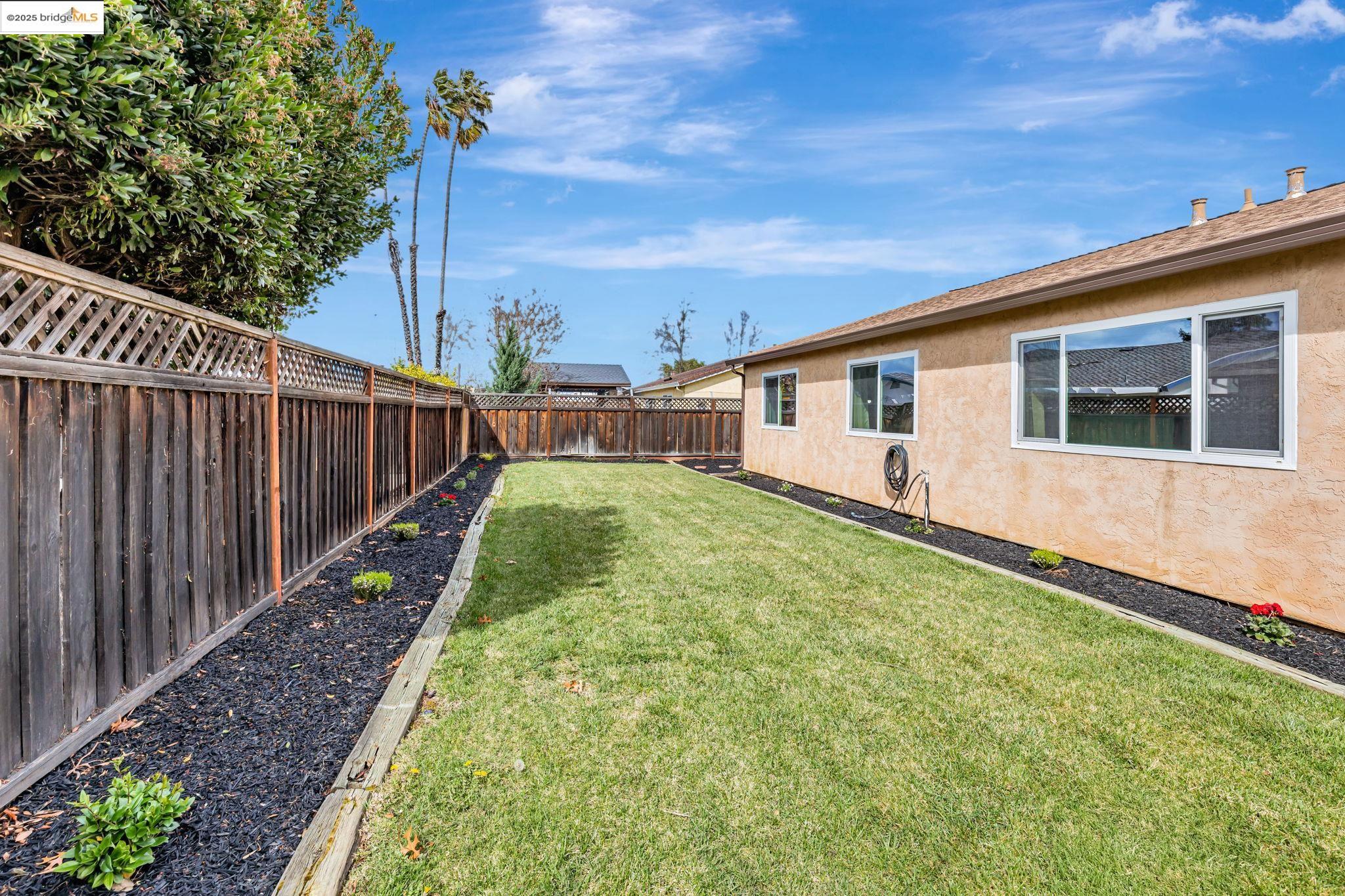 557 Debra St