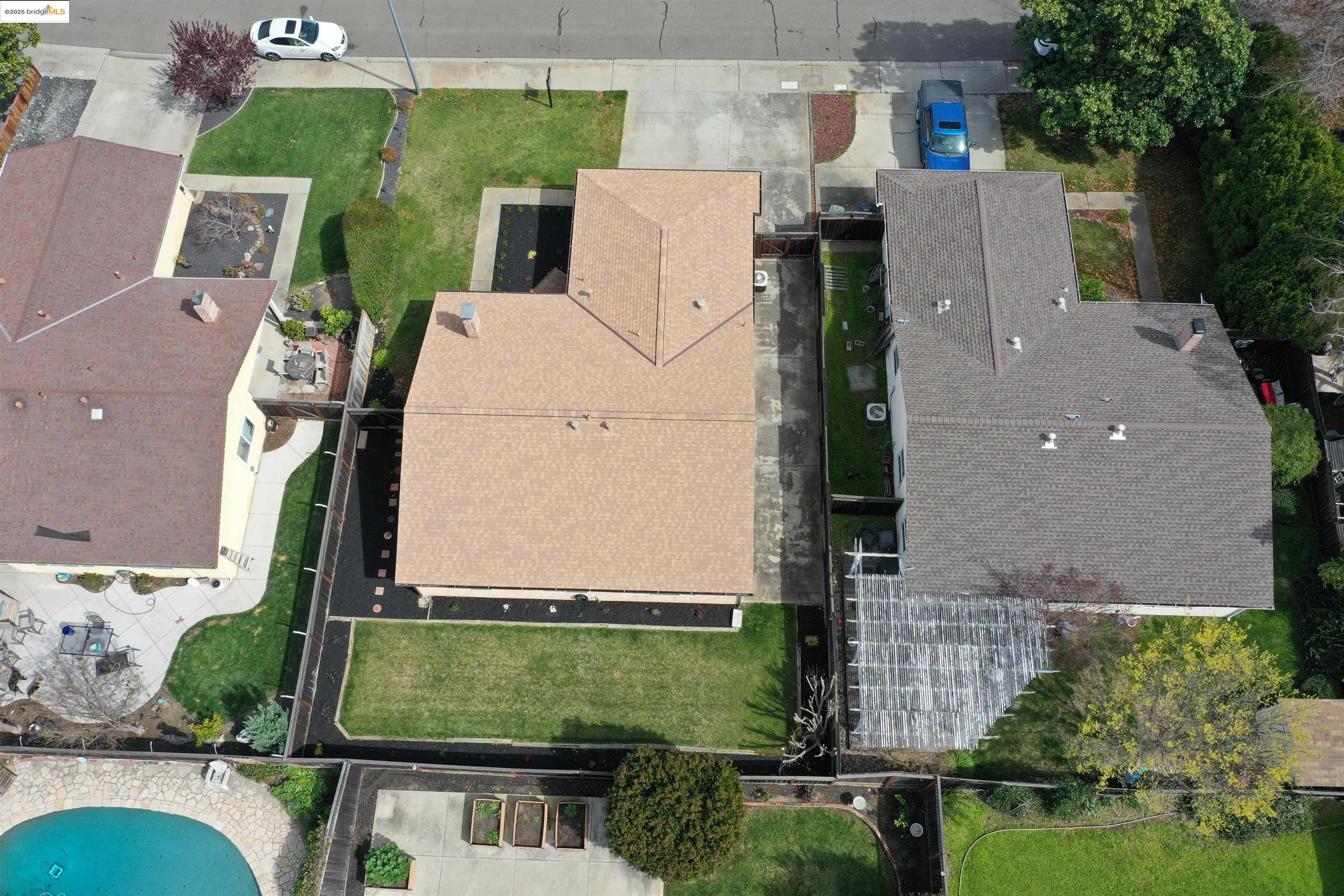 557 Debra St