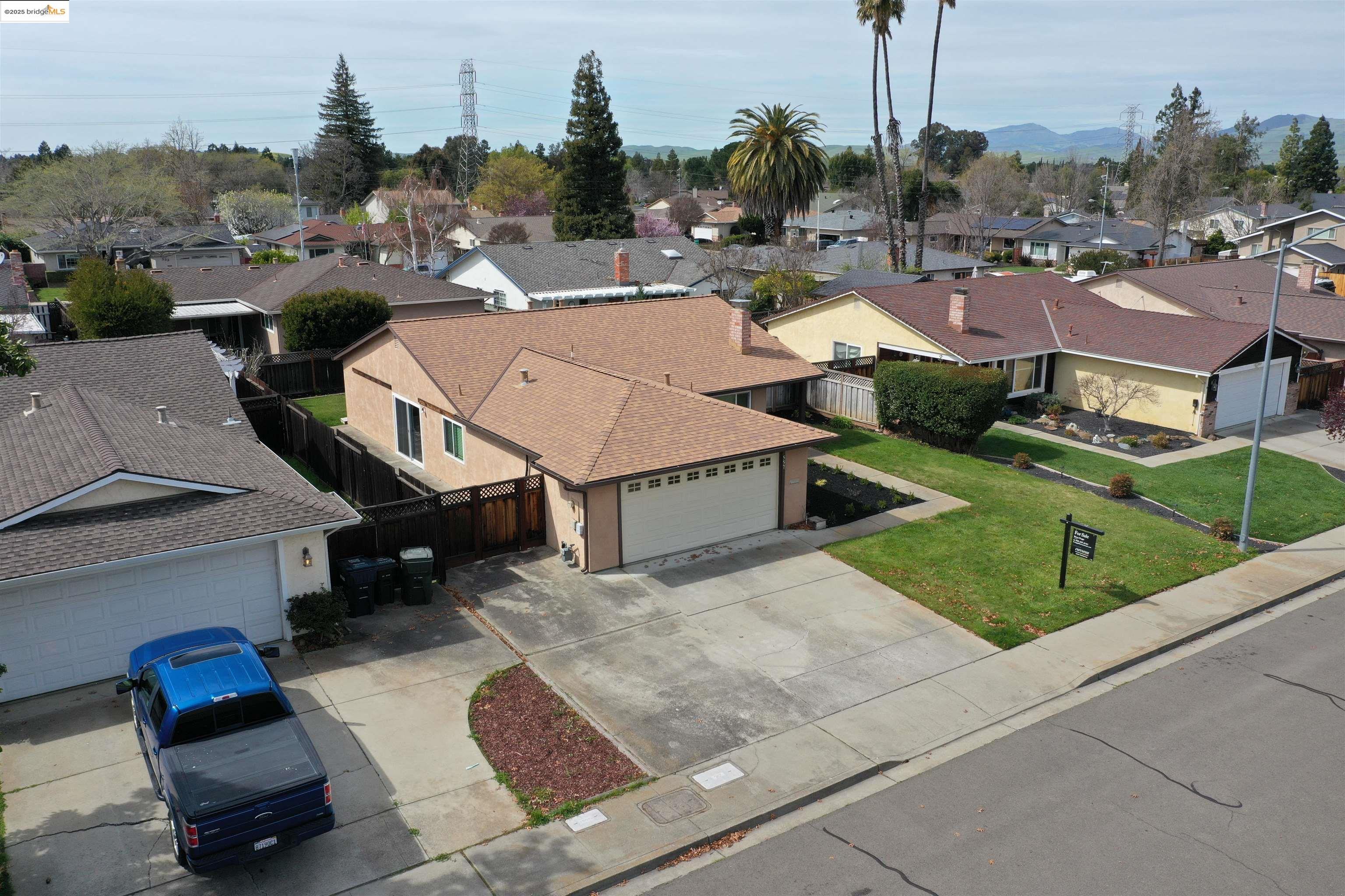 557 Debra St