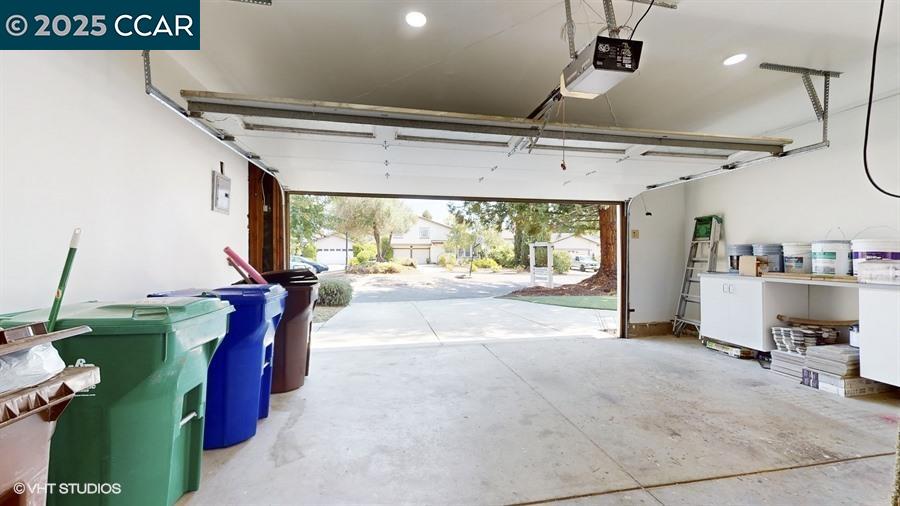109 Toyon Ct