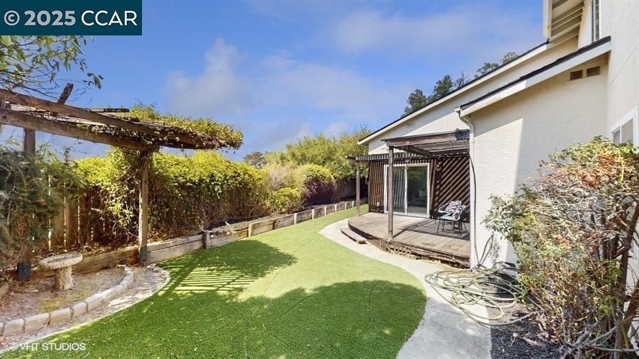 109 Toyon Ct