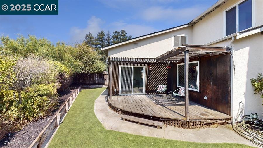 109 Toyon Ct