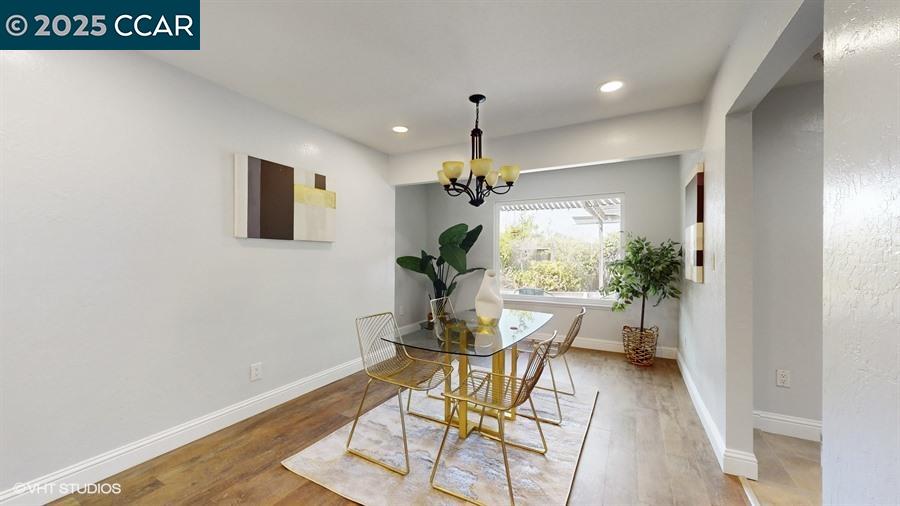 109 Toyon Ct