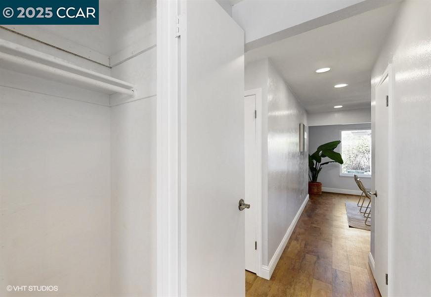 109 Toyon Ct