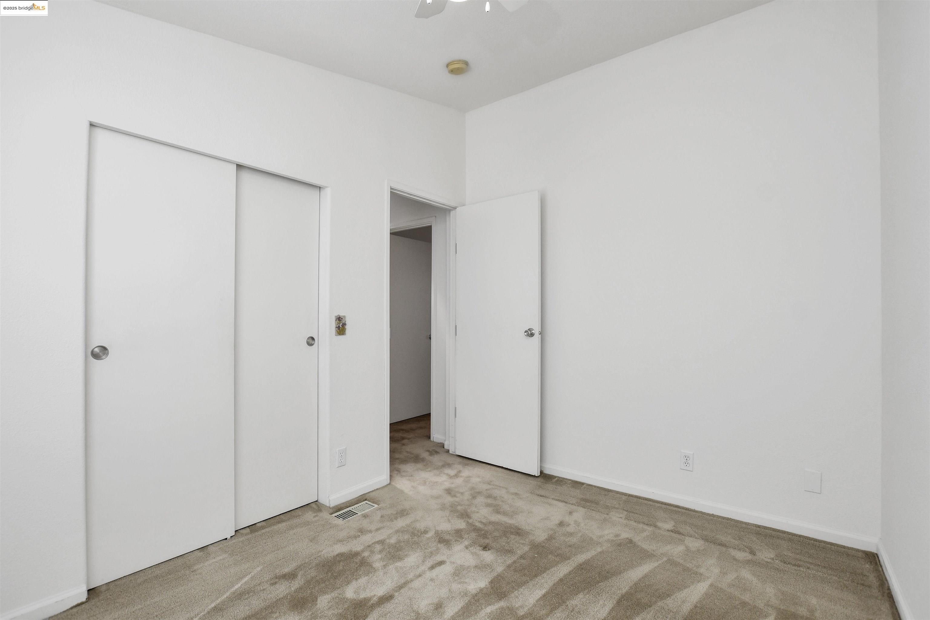108 Zartop St
