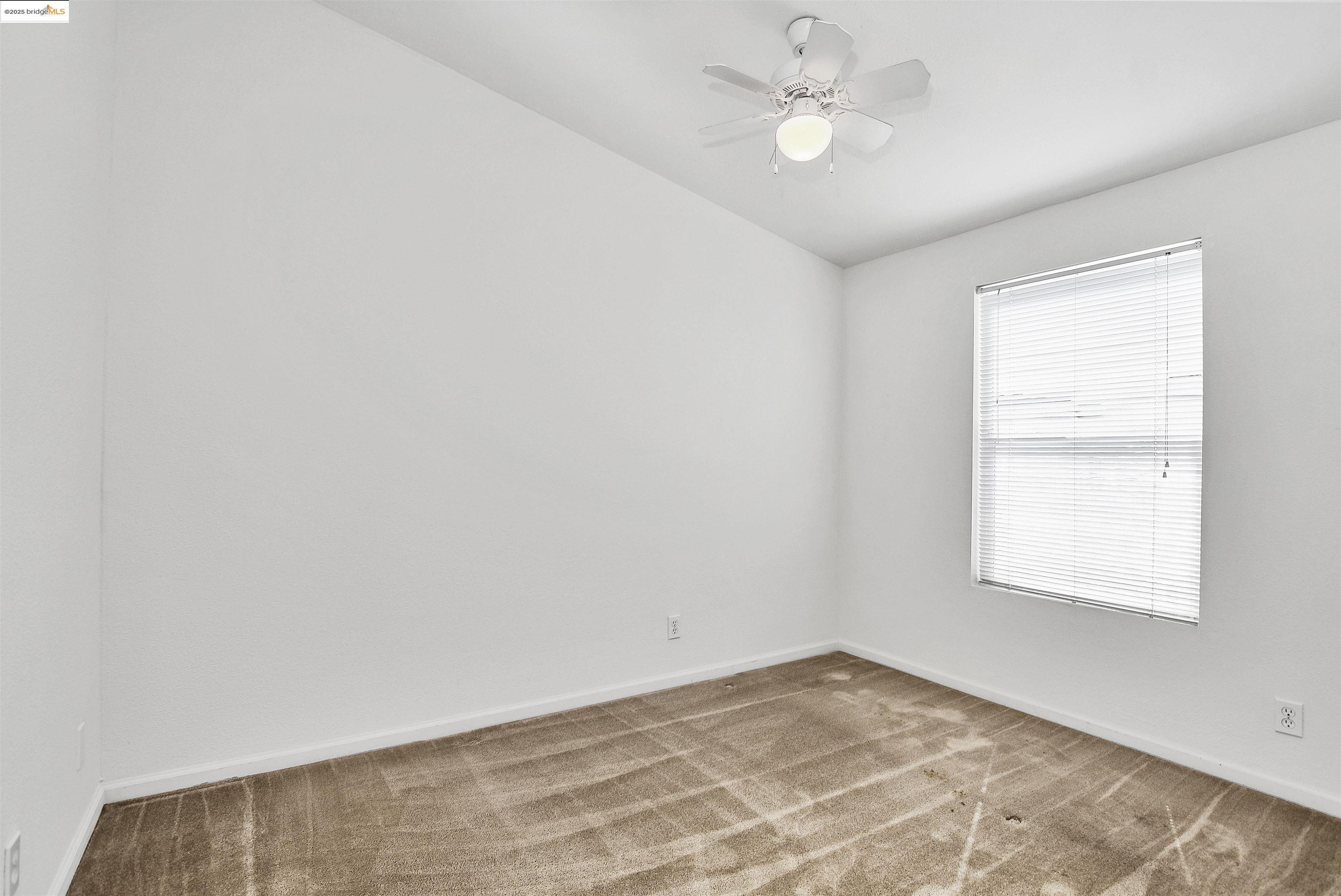 108 Zartop St