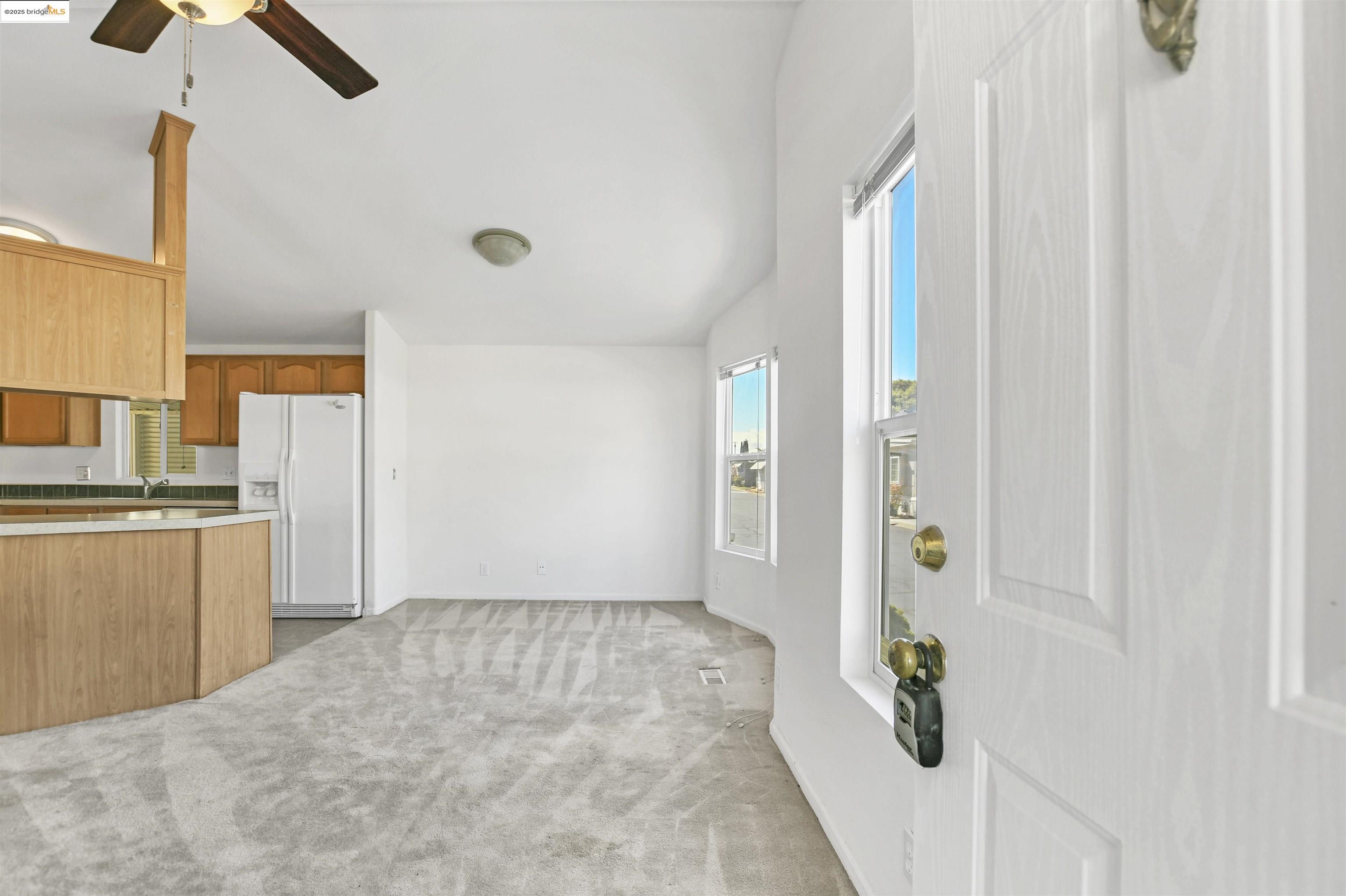 108 Zartop St