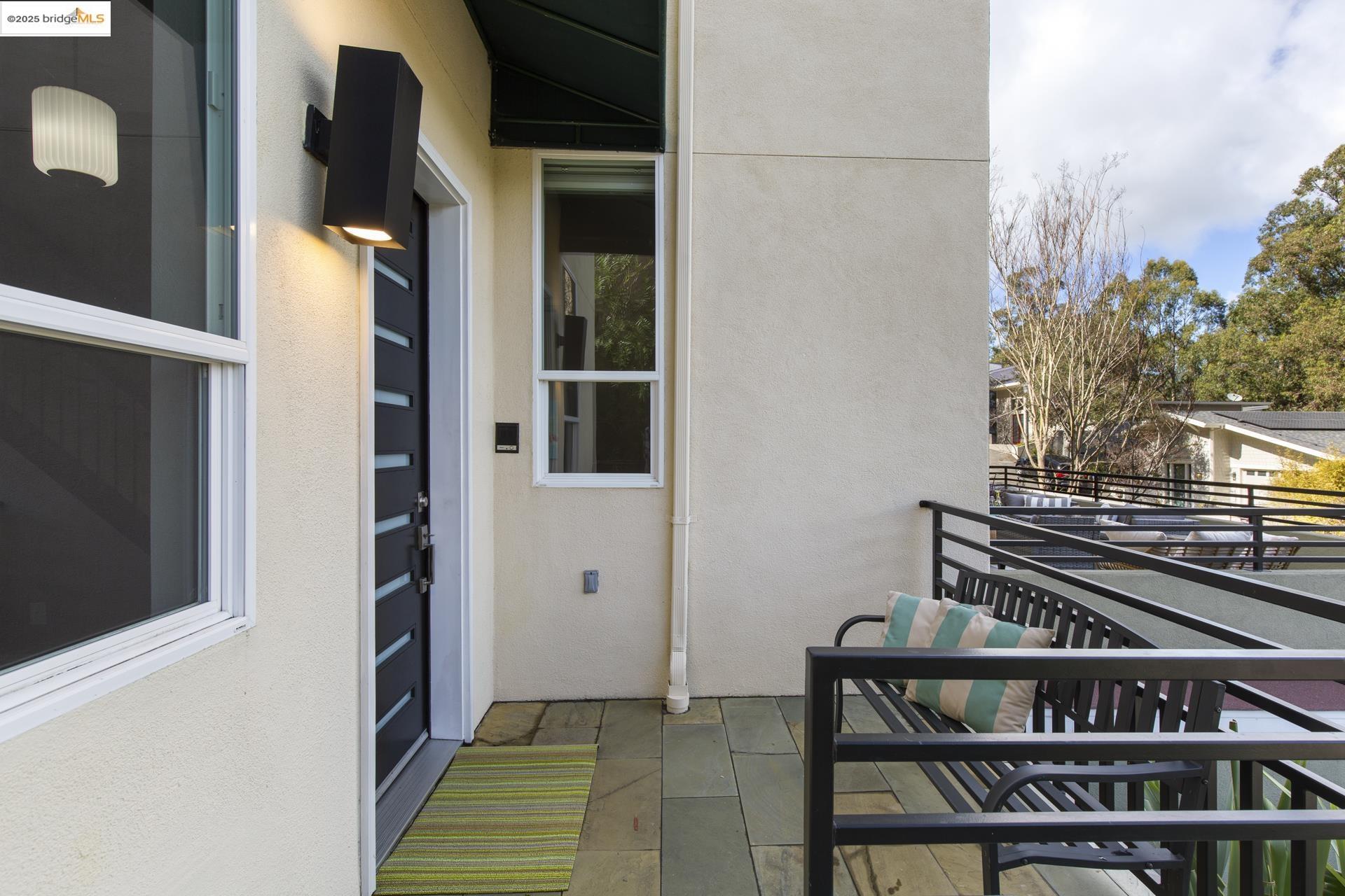 205 Sheridan RD