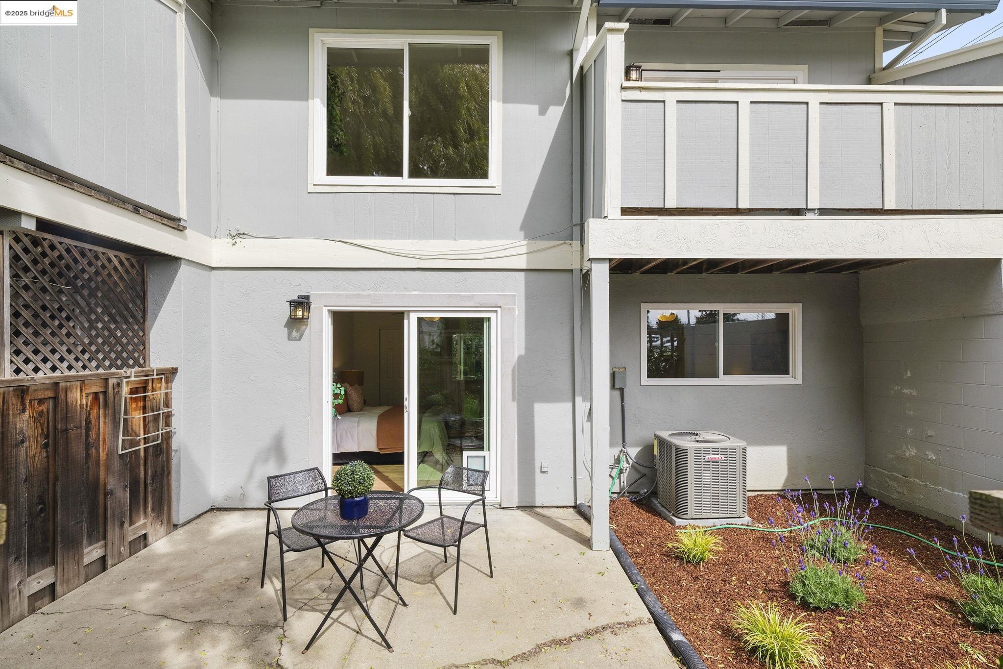 158 Holiday Hills Dr