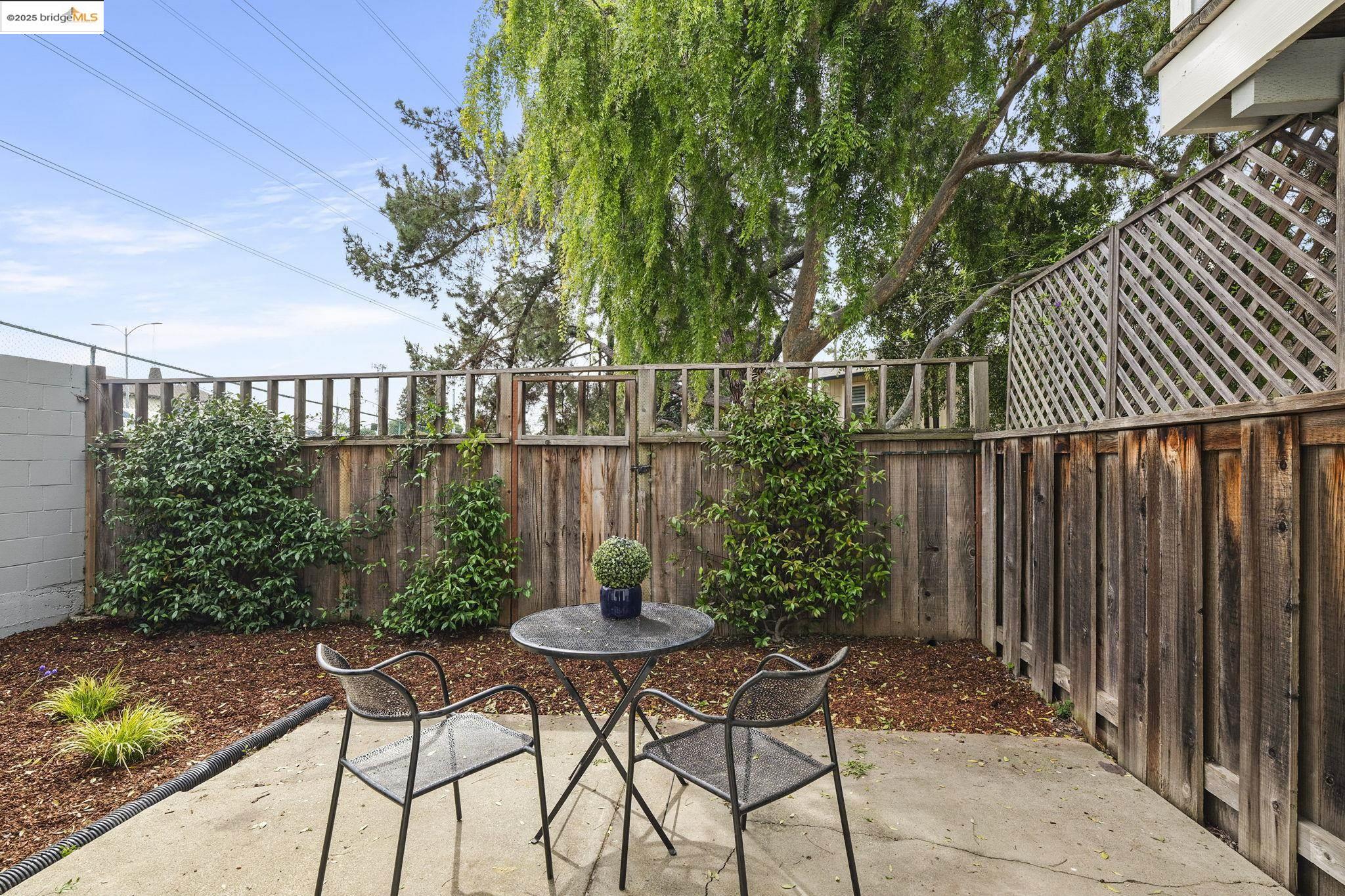158 Holiday Hills Dr