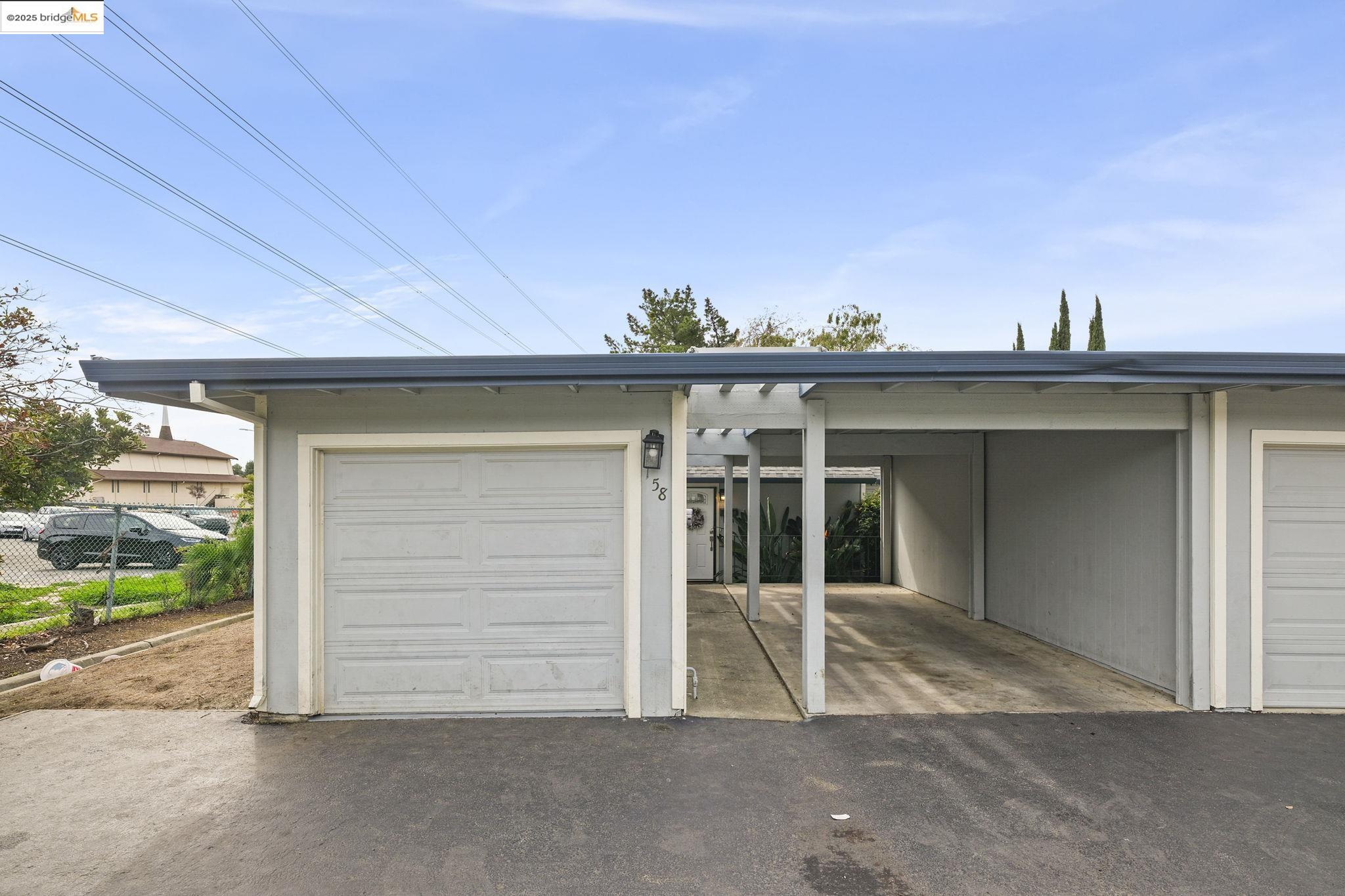 158 Holiday Hills Dr