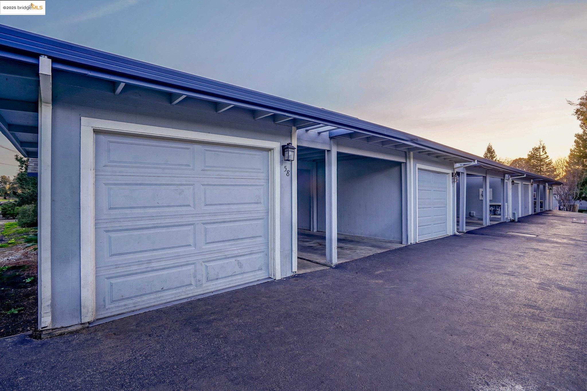 158 Holiday Hills Dr